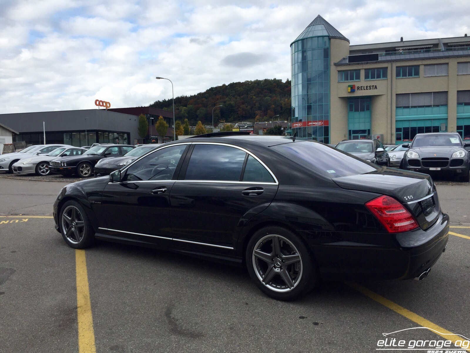 MERCEDES-BENZ S 65 AMG L Automatic-image-2