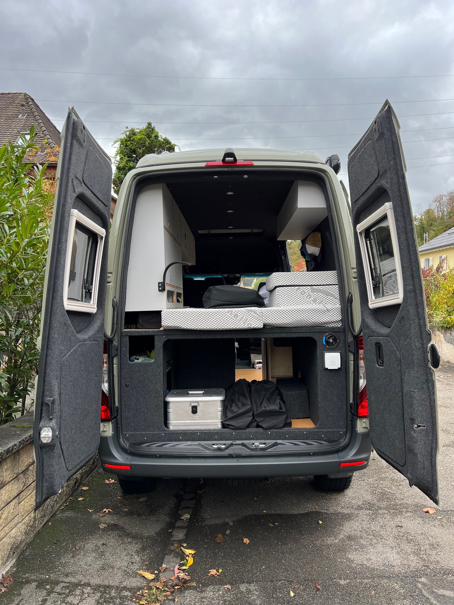 MERCEDES-BENZ Sprinter 419 CDI Standard 9G-TRONIC 4x4-image-25