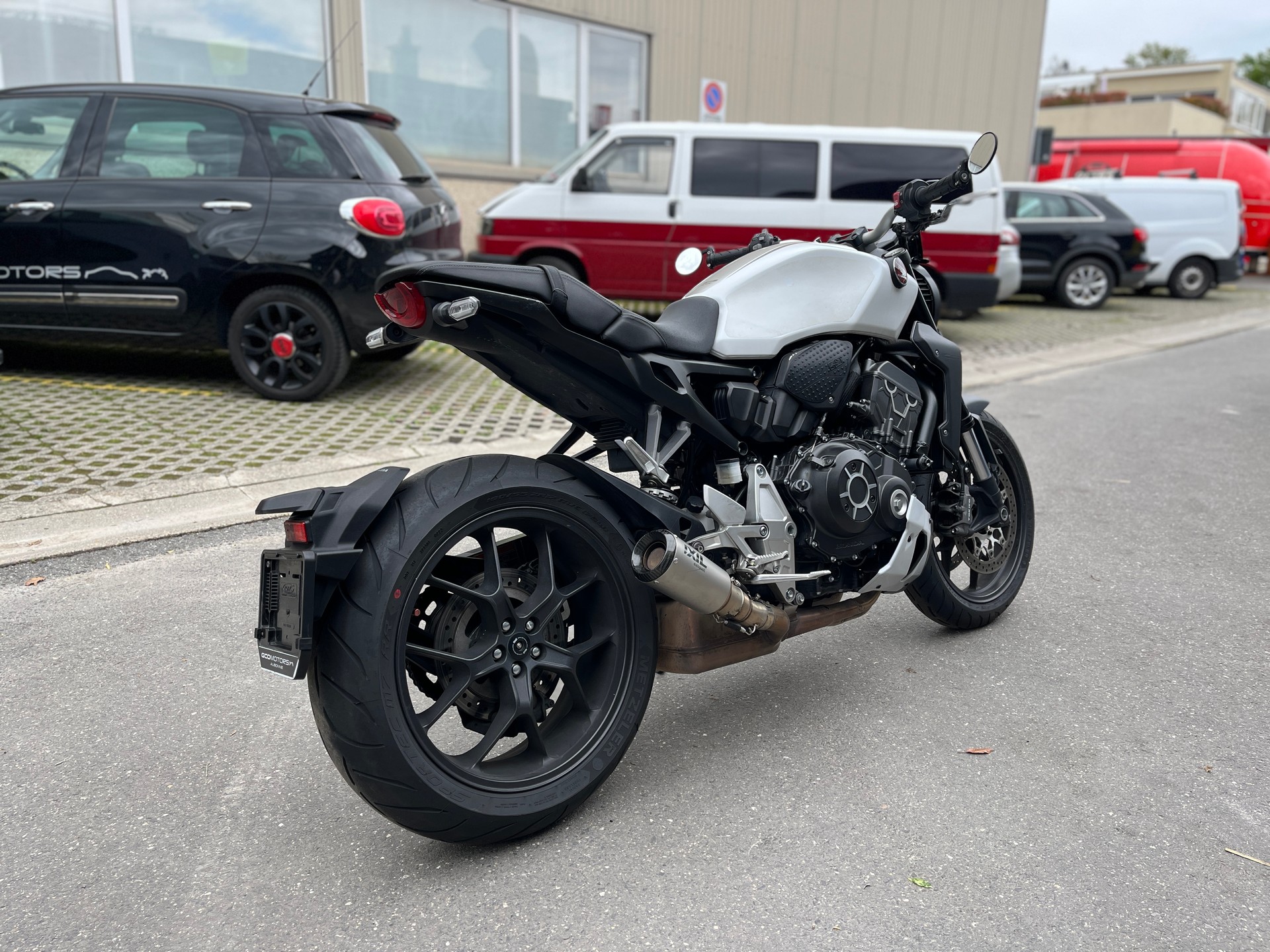 HONDA CB 1000 R ABS-image-5