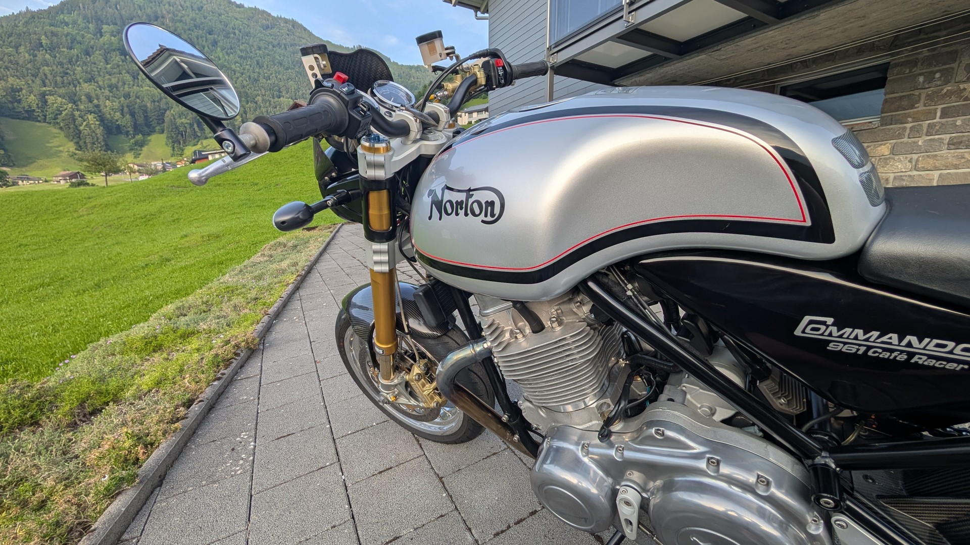 NORTON Commando 961 Café Racer-image-4