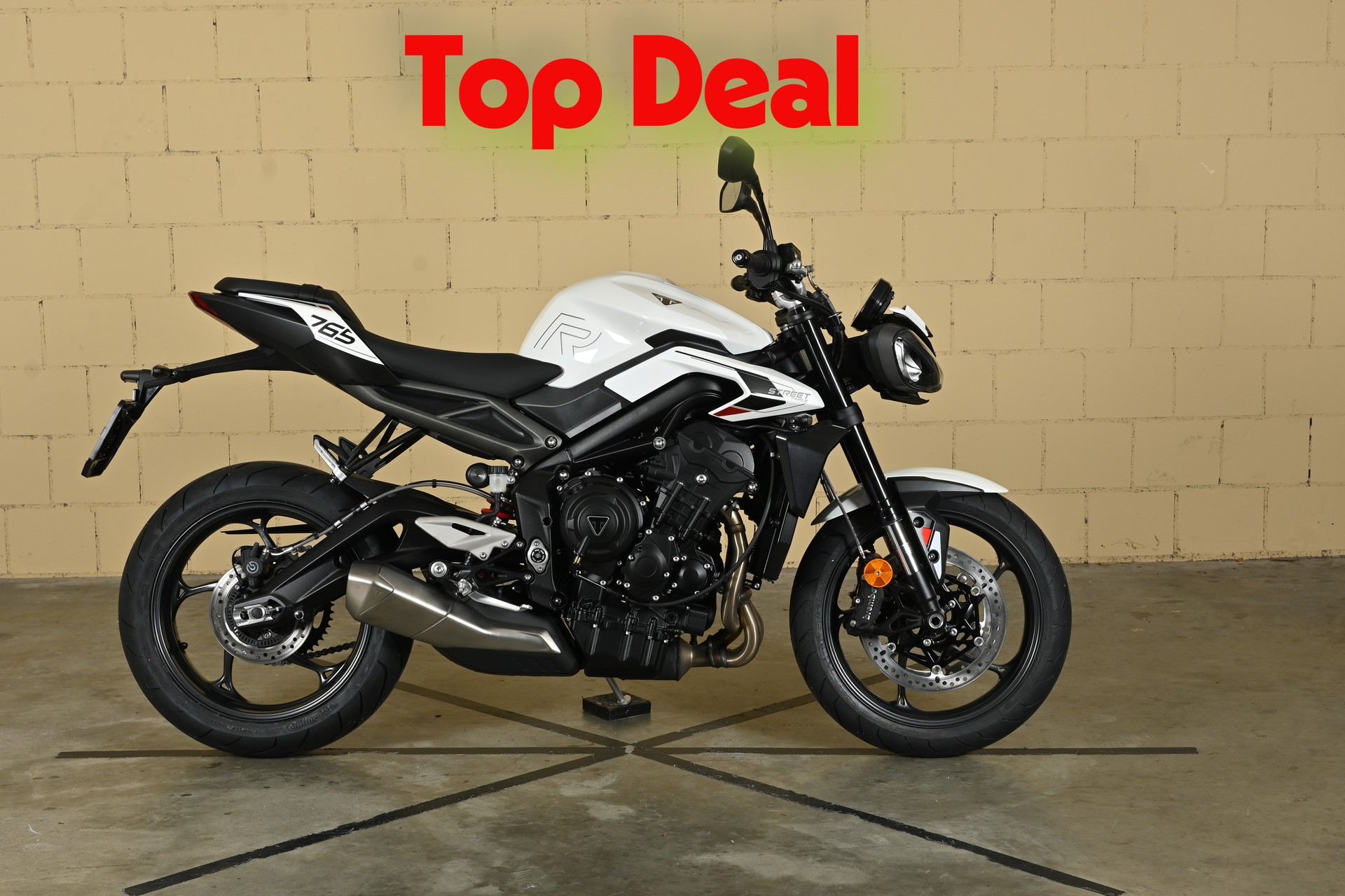 TRIUMPH Street Triple R 765-image-4