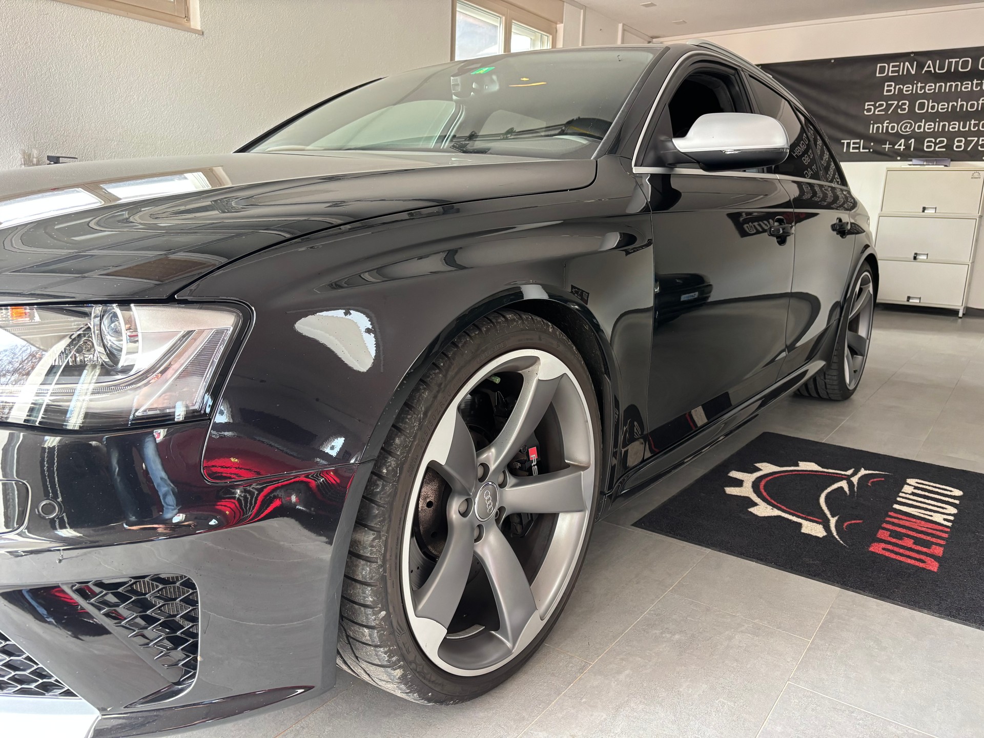 AUDI RS4 Avant 4.2 FSI V8 quattro S-tronic-image-7