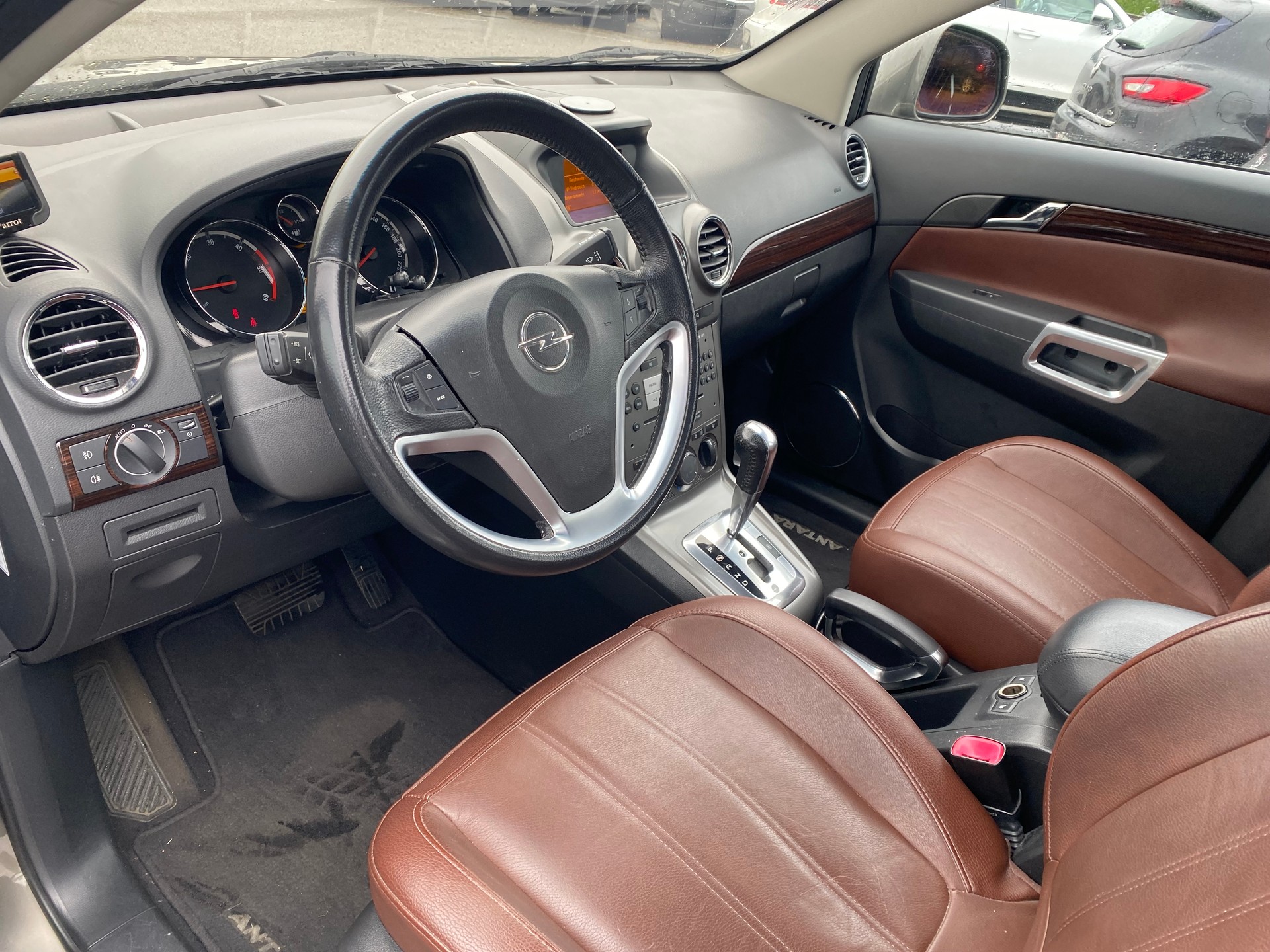 OPEL Antara 2.0 CDTi Enjoy 4WD Automatic-image-4