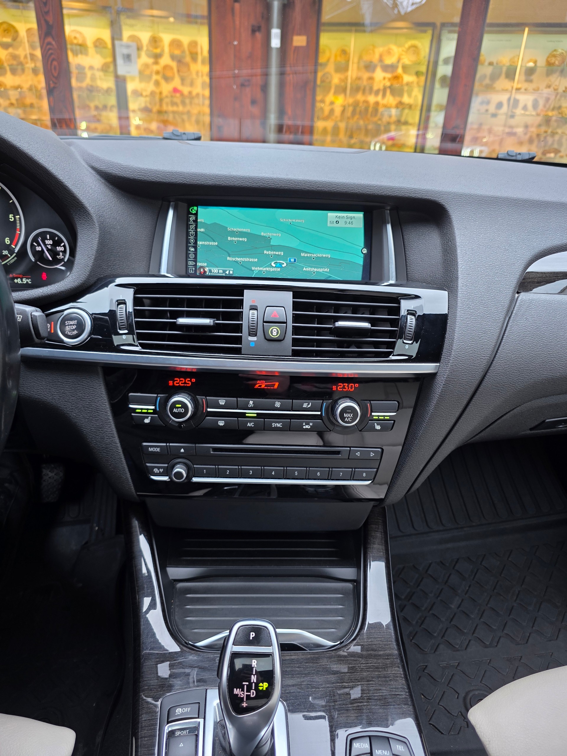 BMW X4 xDrive 35d M-Sport-image-12