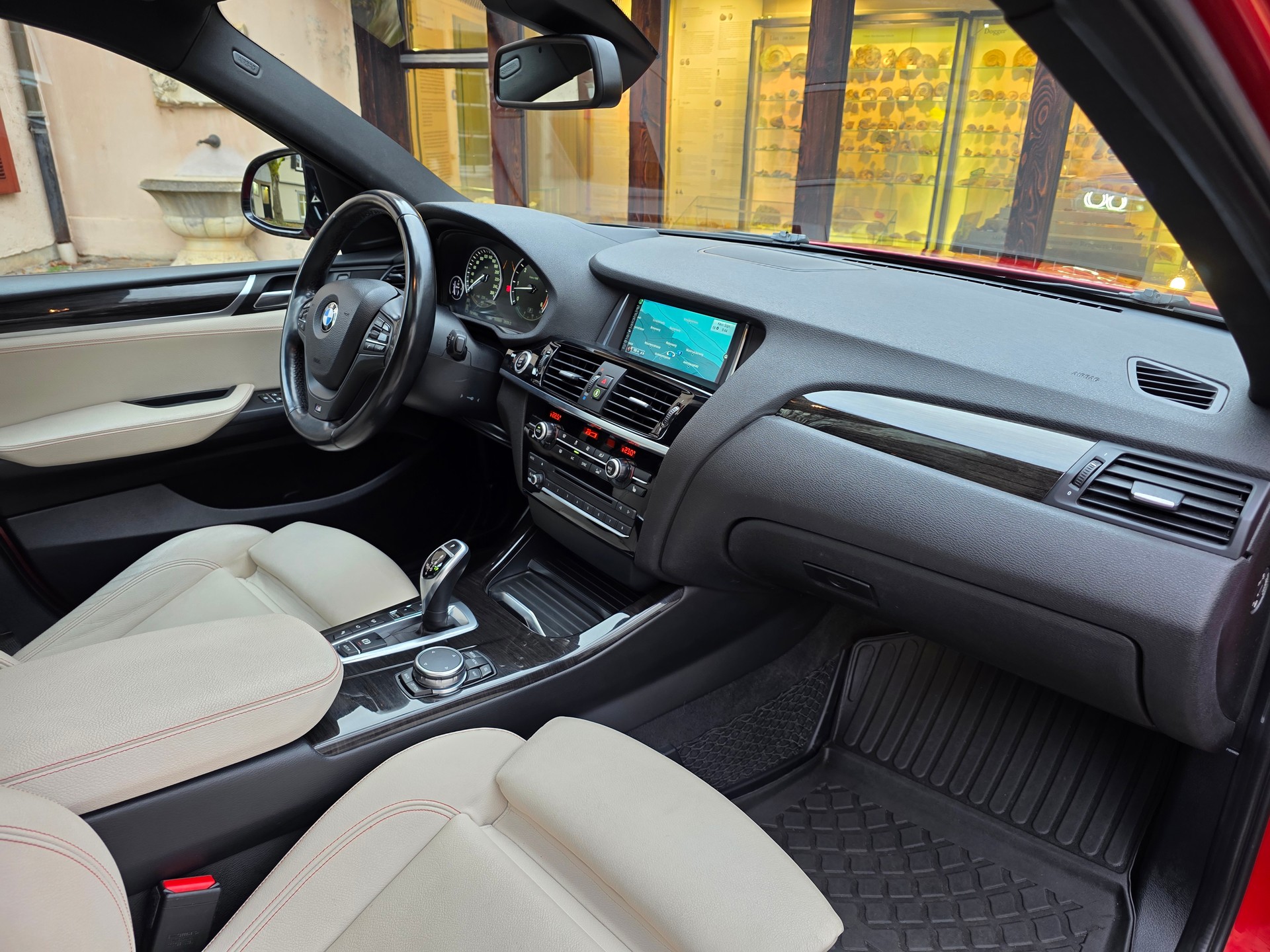 BMW X4 xDrive 35d M-Sport-image-10