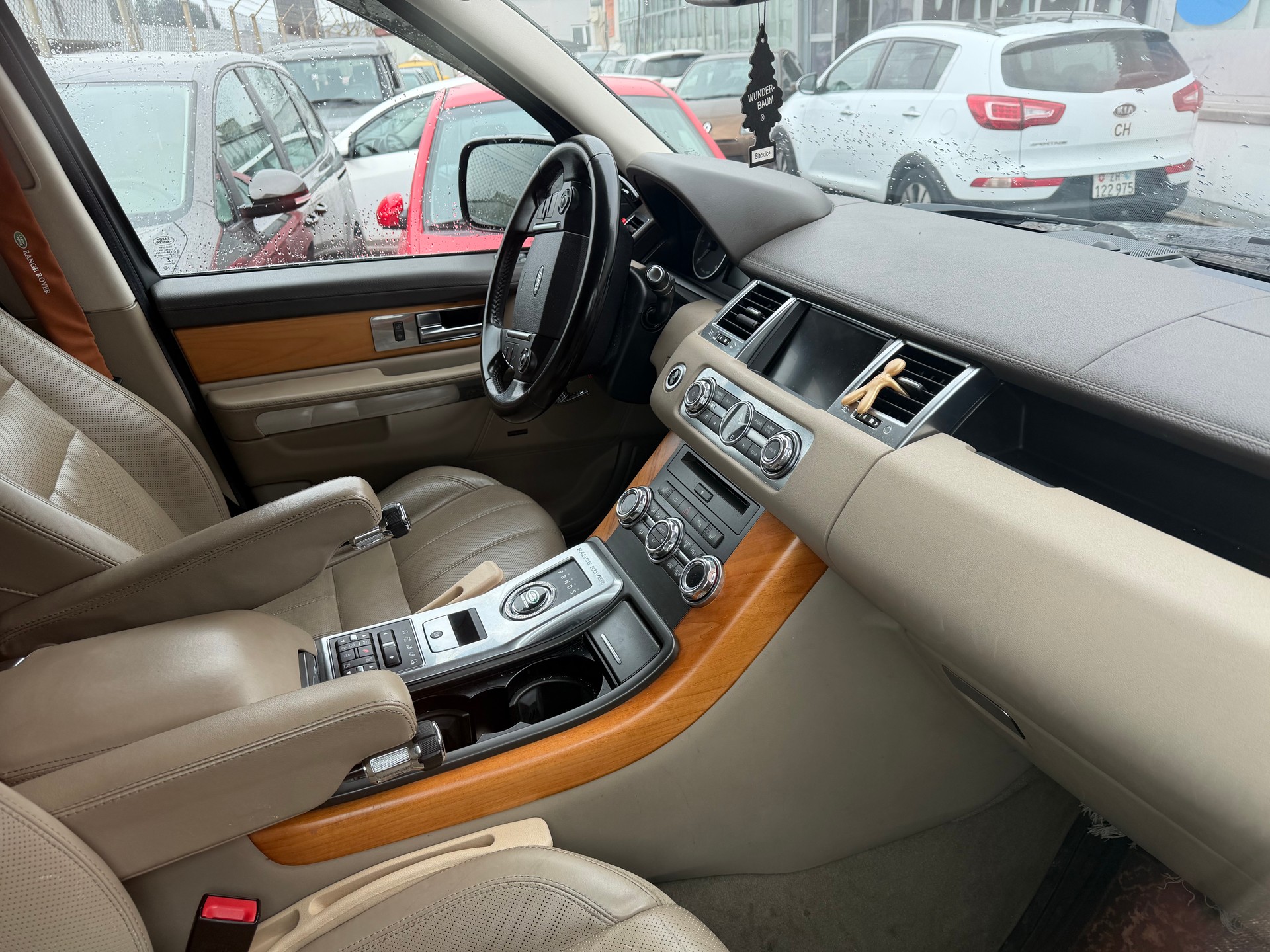 LAND ROVER Range Rover Sport 3.0 TDV6 HSE Automatic-image-6