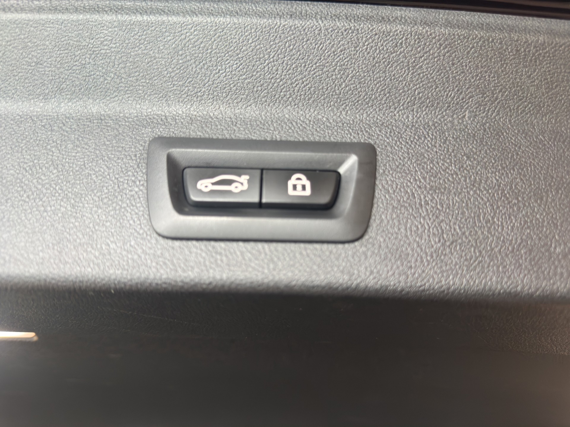 BMW X3 xDrive 30i M Sport Steptronic-image-24