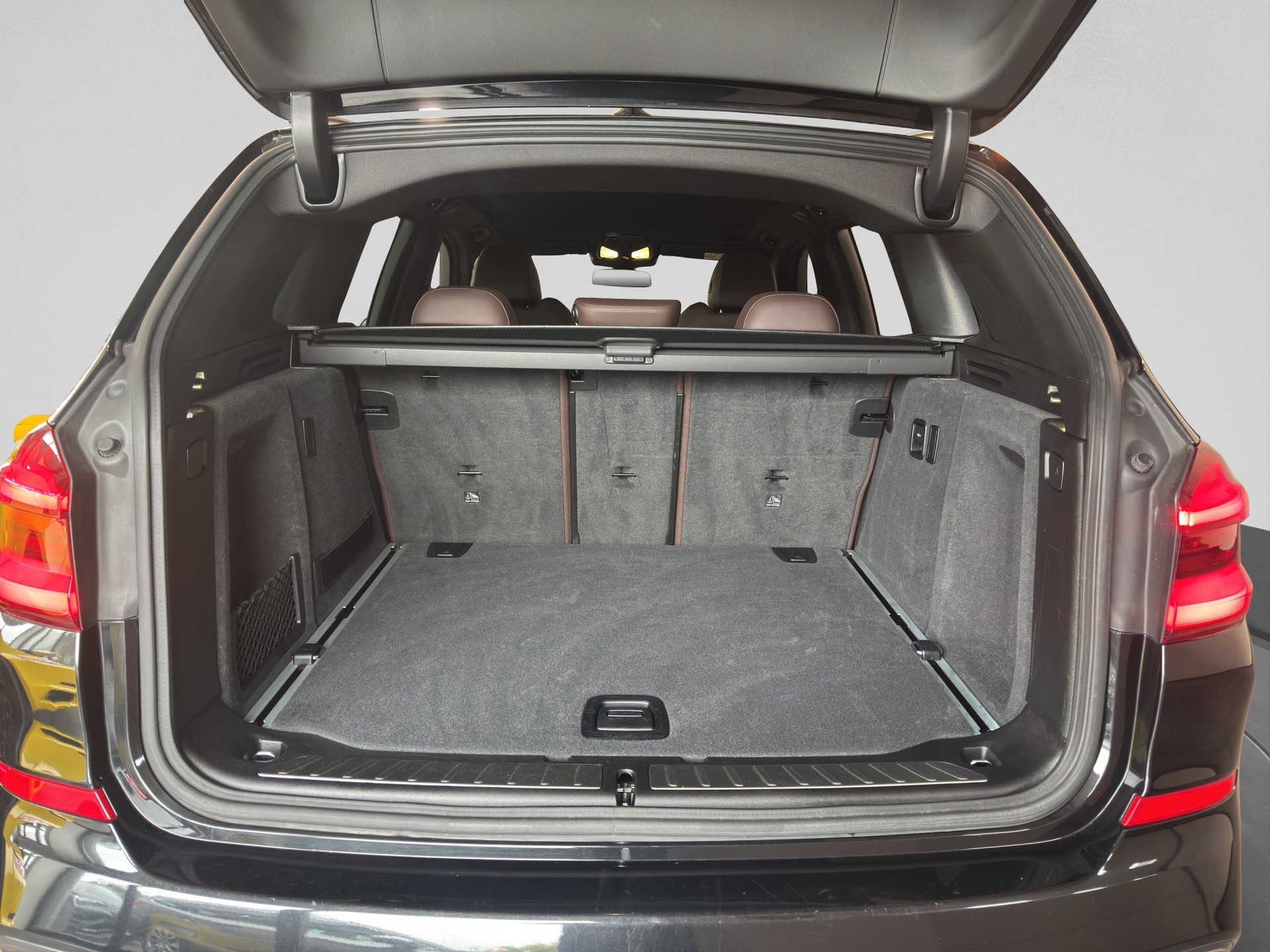 BMW X3 xDrive 30i M Sport Steptronic-image-17