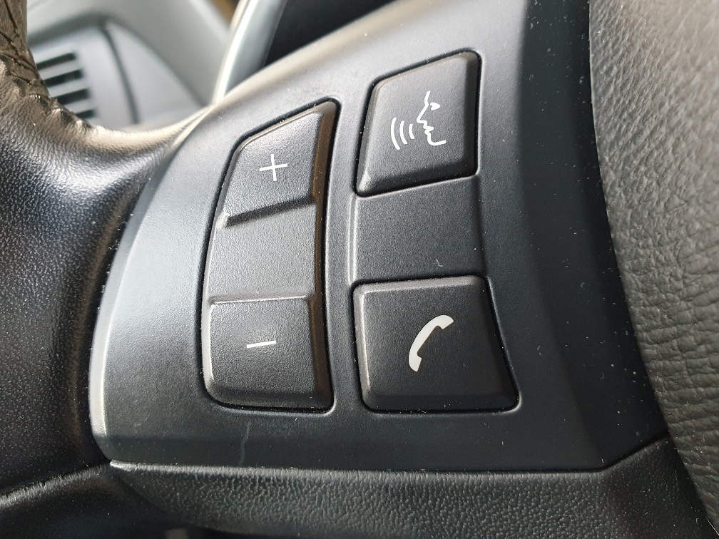 BMW X5 xDrive 50i Steptronic-image-14