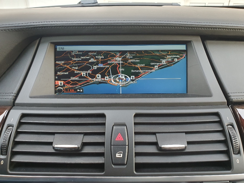 BMW X5 xDrive 50i Steptronic-image-9