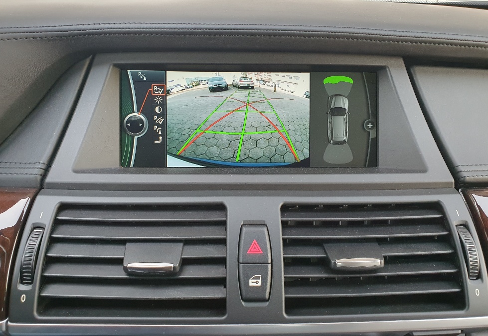 BMW X5 xDrive 50i Steptronic-image-10