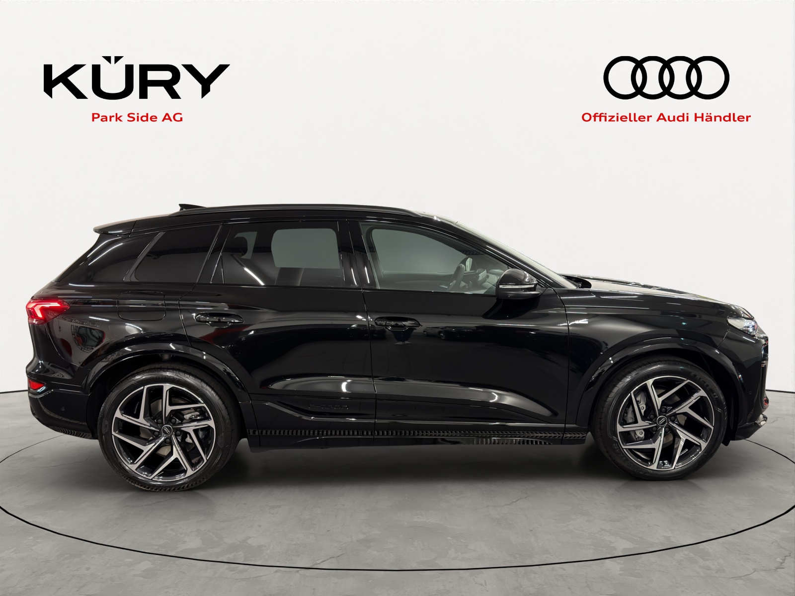 AUDI Q6 SUV e-tron quattro 428PS-showroom-element-2