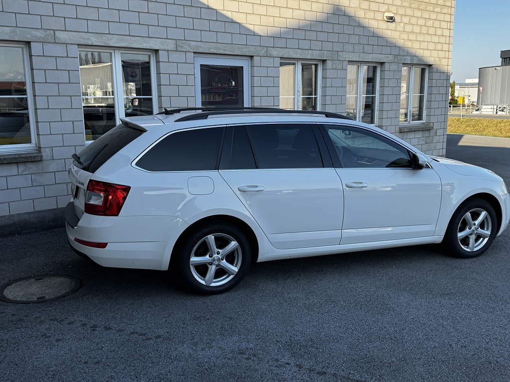 SKODA Octavia Combi 2.0 TDI 184 Swiss Ed. 4x4 DSG-image-3
