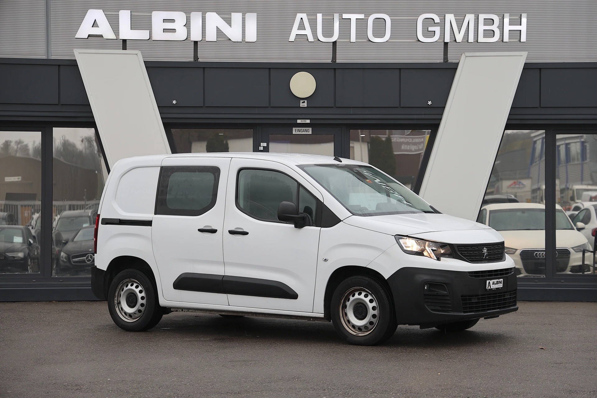 PEUGEOT Partner 1.5 Blue HDi s/s Asphalt 1000kg-showroom-element-1