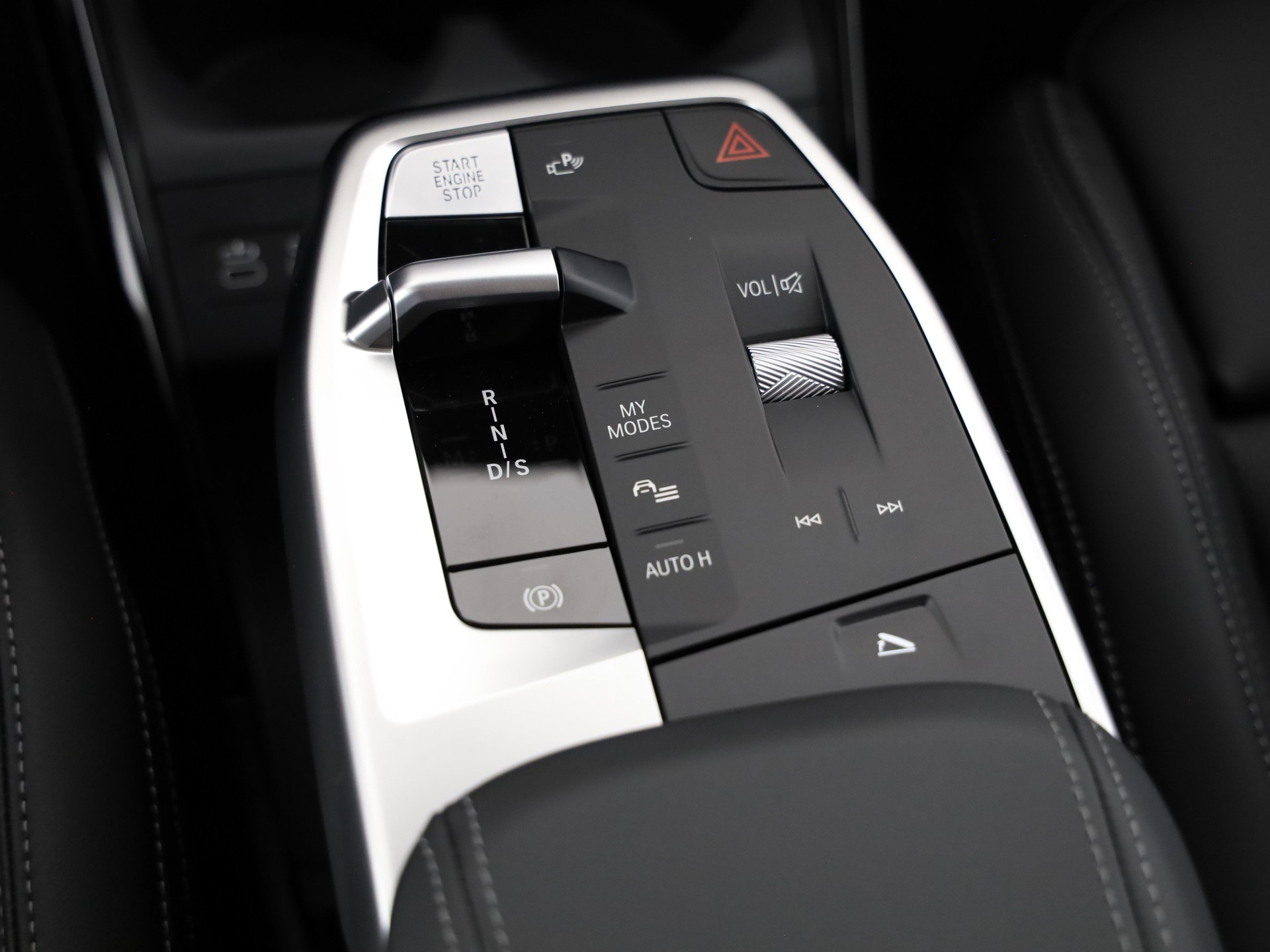 BMW 230e xDrive paddles Active Tourer-image-19