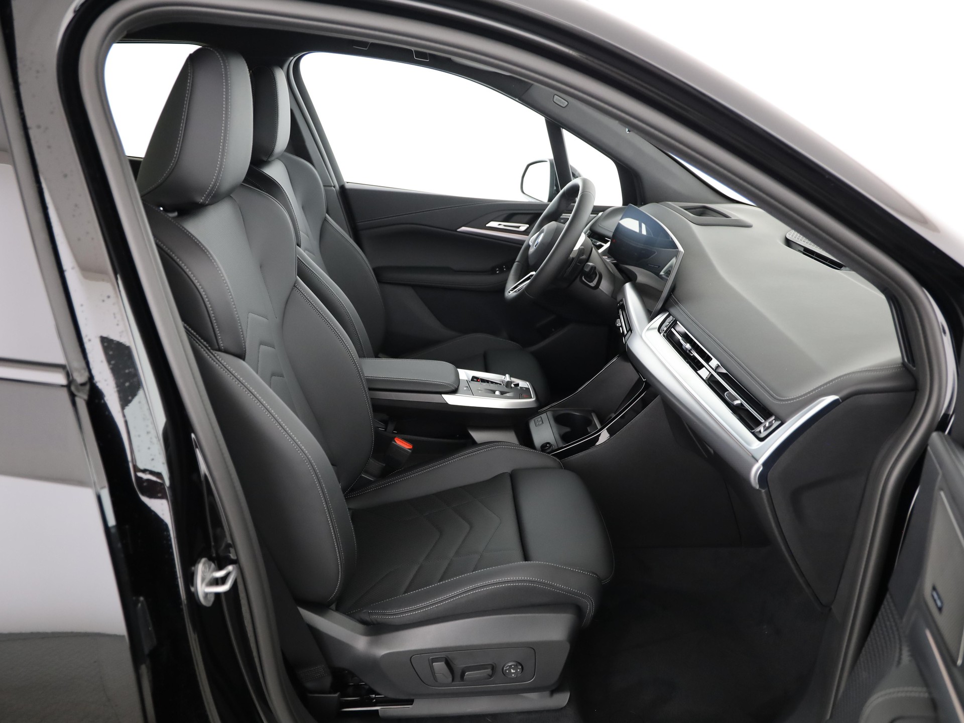 BMW 230e xDrive paddles Active Tourer-image-16