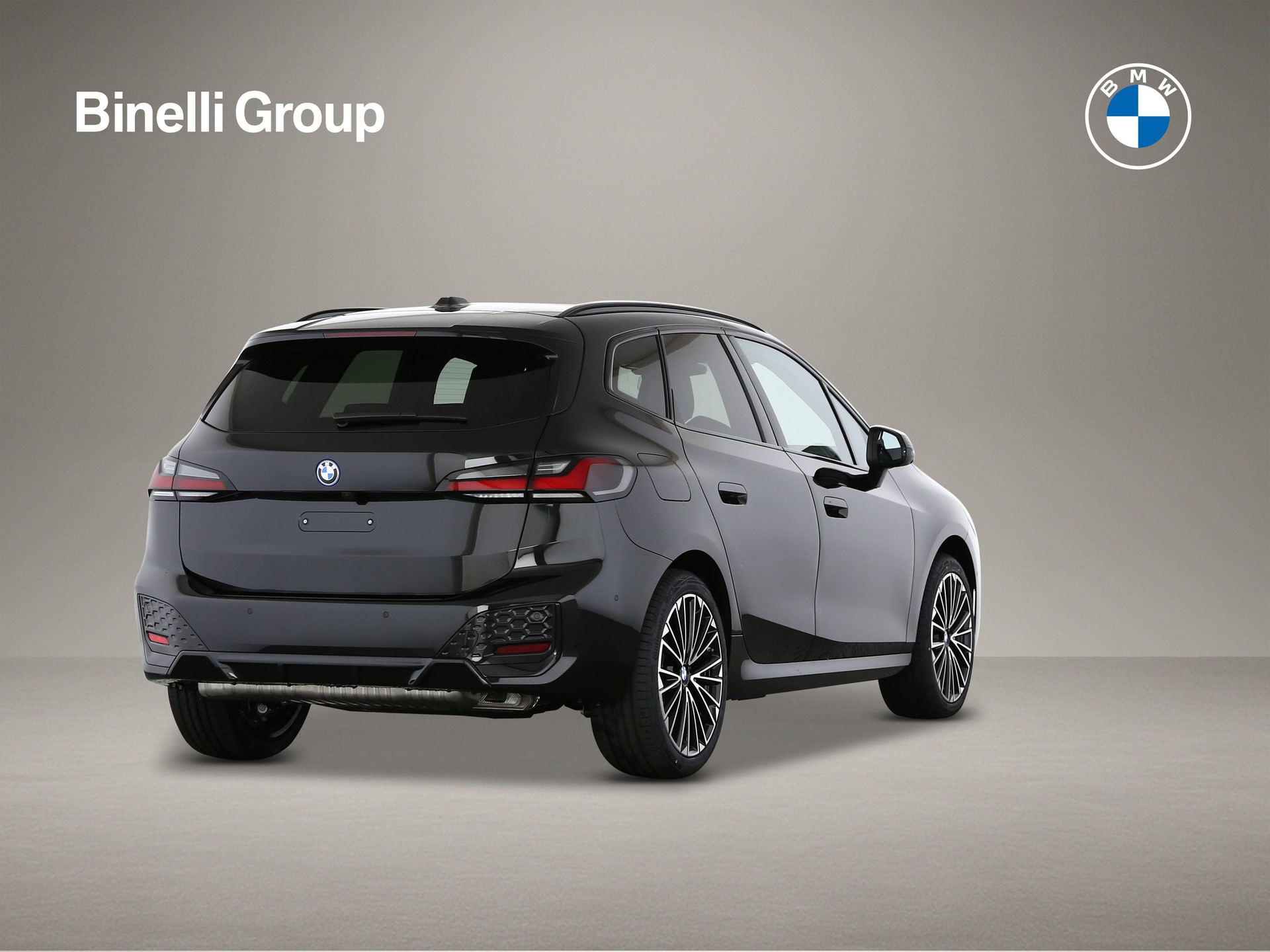 BMW 230e xDrive paddles Active Tourer-showroom-element-1