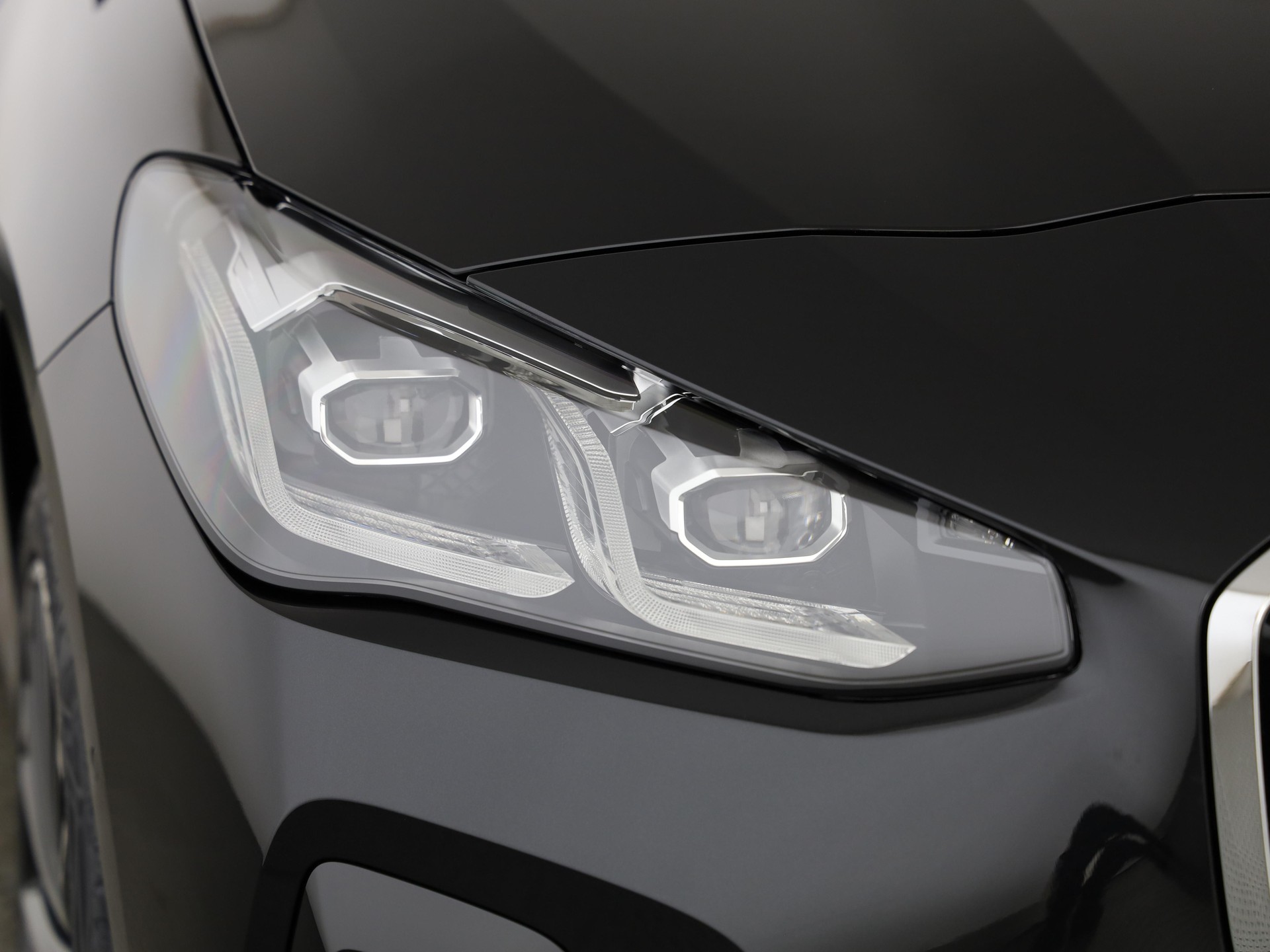BMW 230e xDrive paddles Active Tourer-image-5