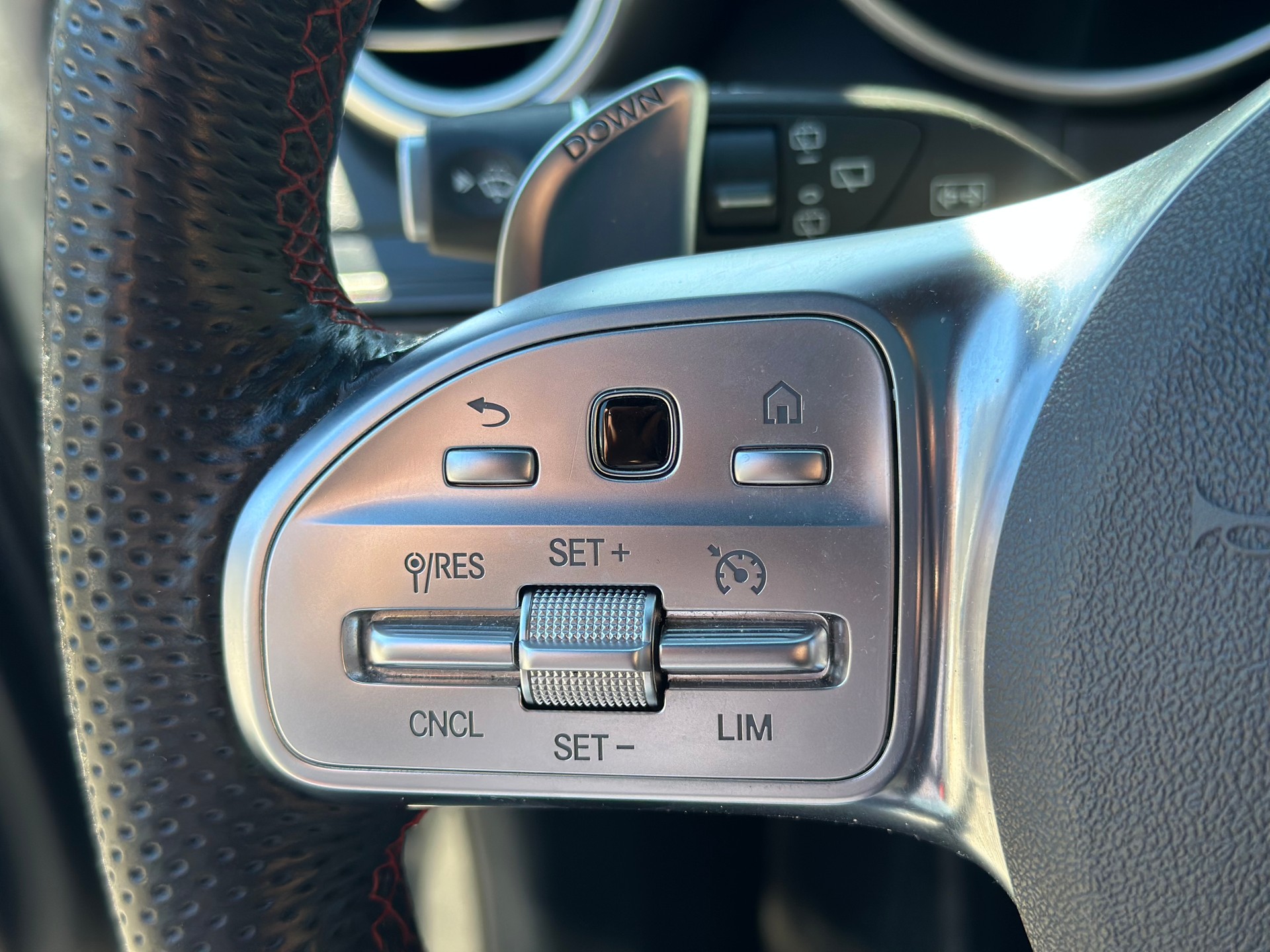 MERCEDES-BENZ GLC 43 AMG 4Matic 9G-Tronic-image-29