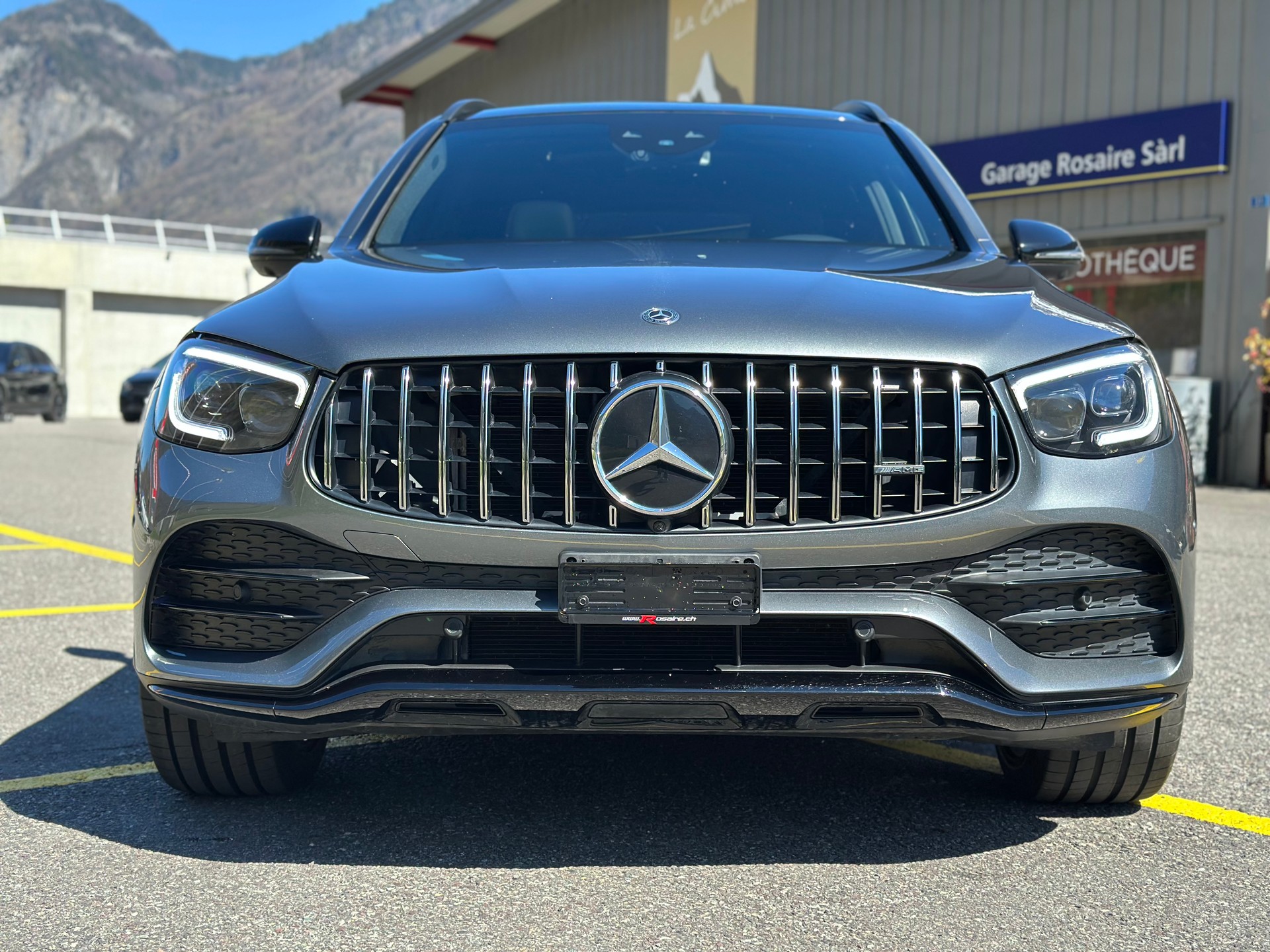 MERCEDES-BENZ GLC 43 AMG 4Matic 9G-Tronic-showroom-element-3