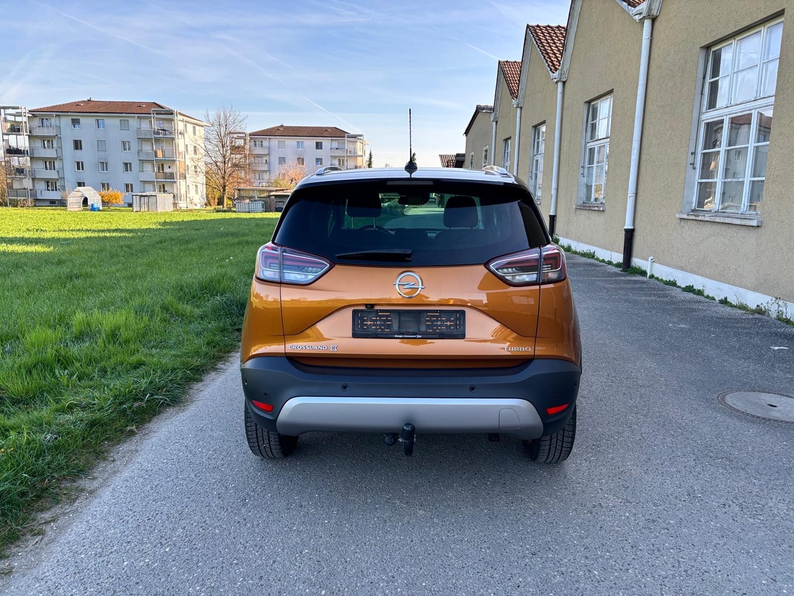 OPEL Crossland X 1.2i TP Enjoy Automatik-image-6