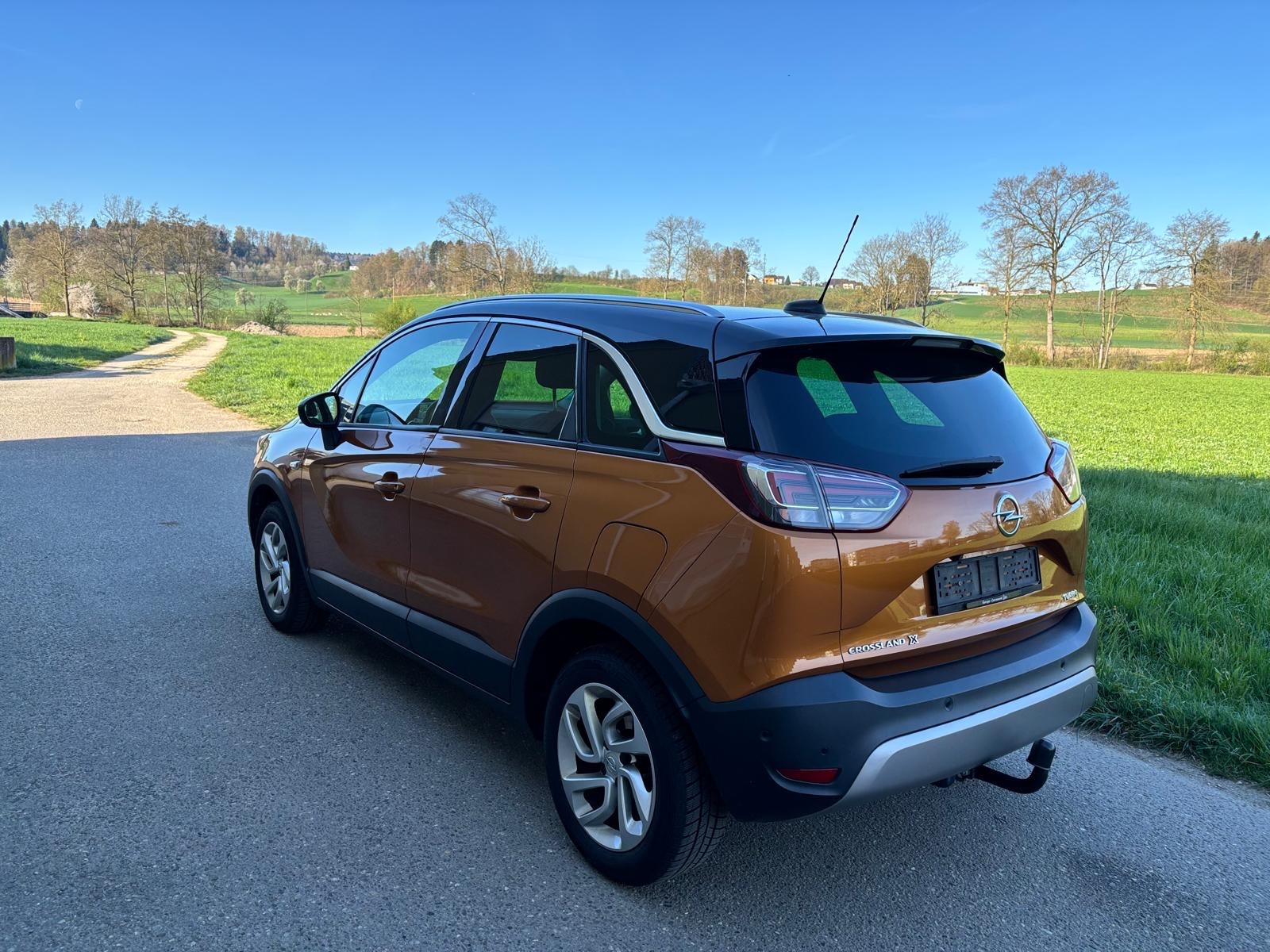 OPEL Crossland X 1.2i TP Enjoy Automatik-image-4