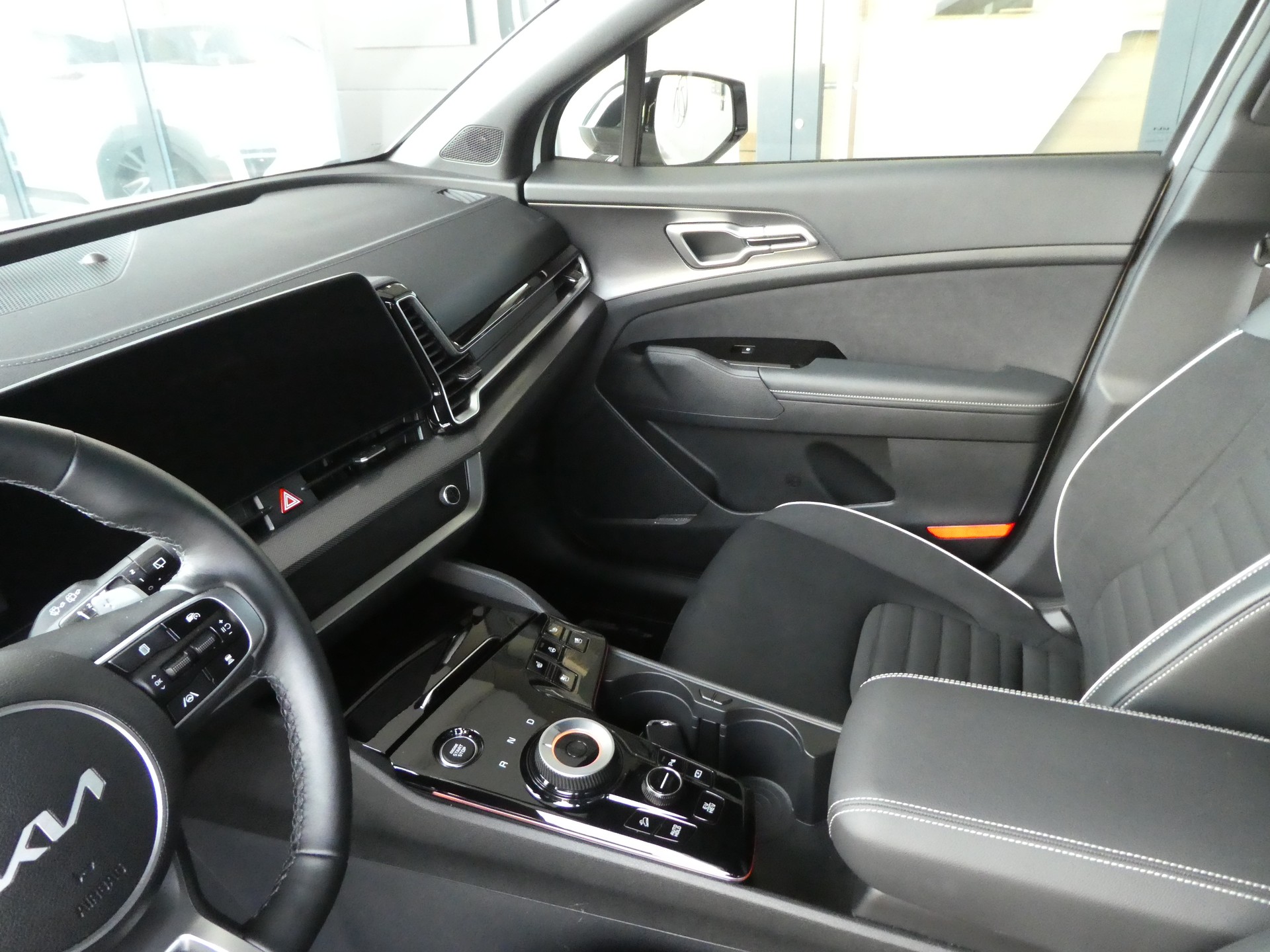 KIA Sportage 1.6T-GDi PHEV GT-Line 4x4 A-image-11