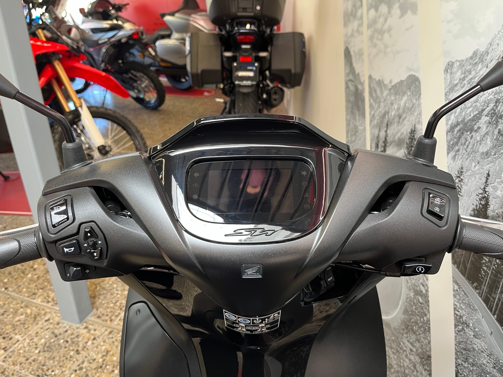 HONDA SH 125 Sporty mit Smart-Box-image-5