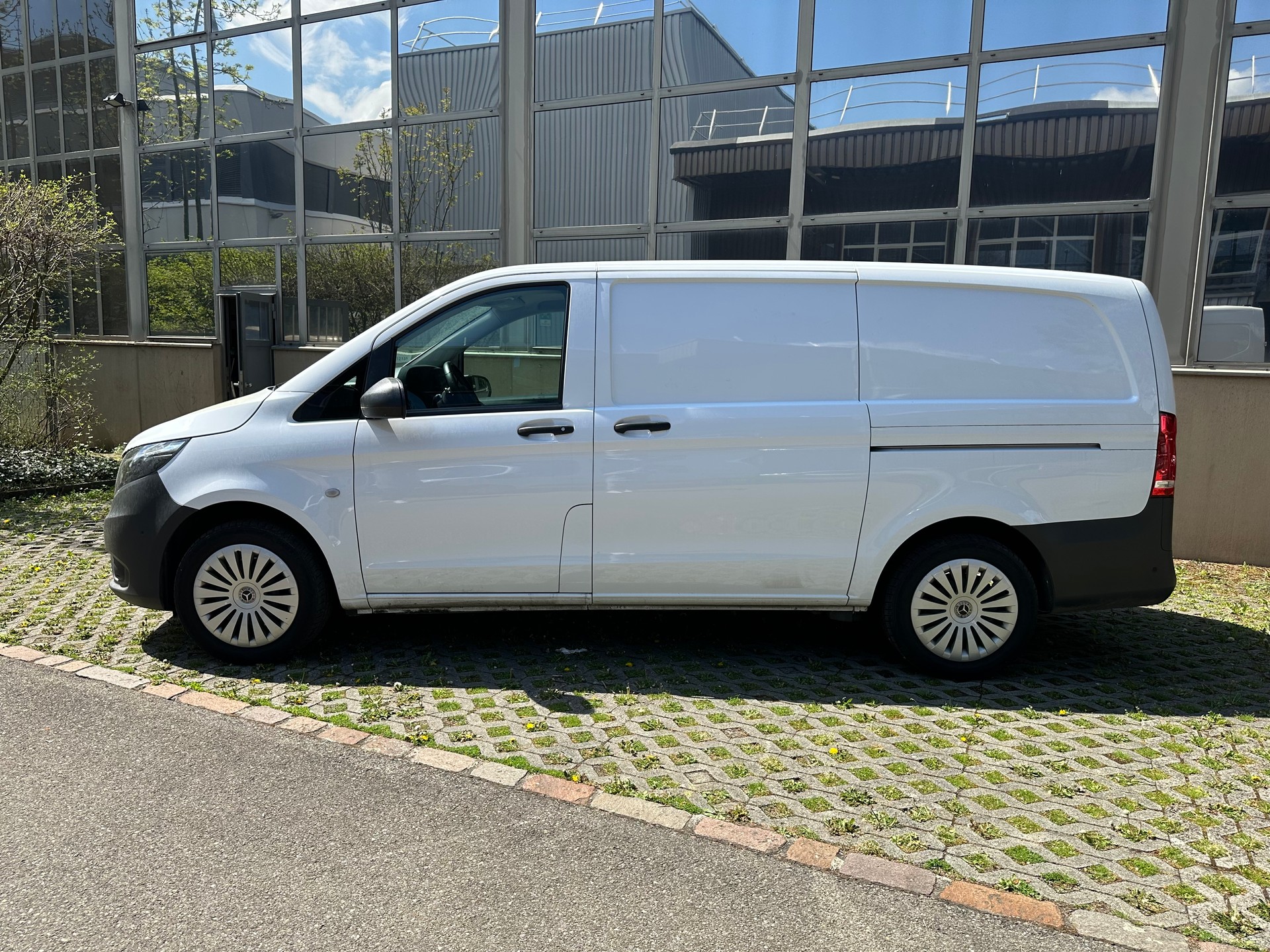 MERCEDES-BENZ 116 CDI 6-Gang-image-2