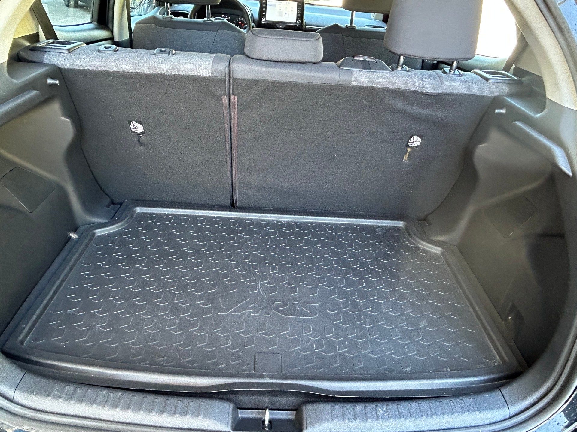 TOYOTA Yaris 1.5 Trend e-CVT-image-10
