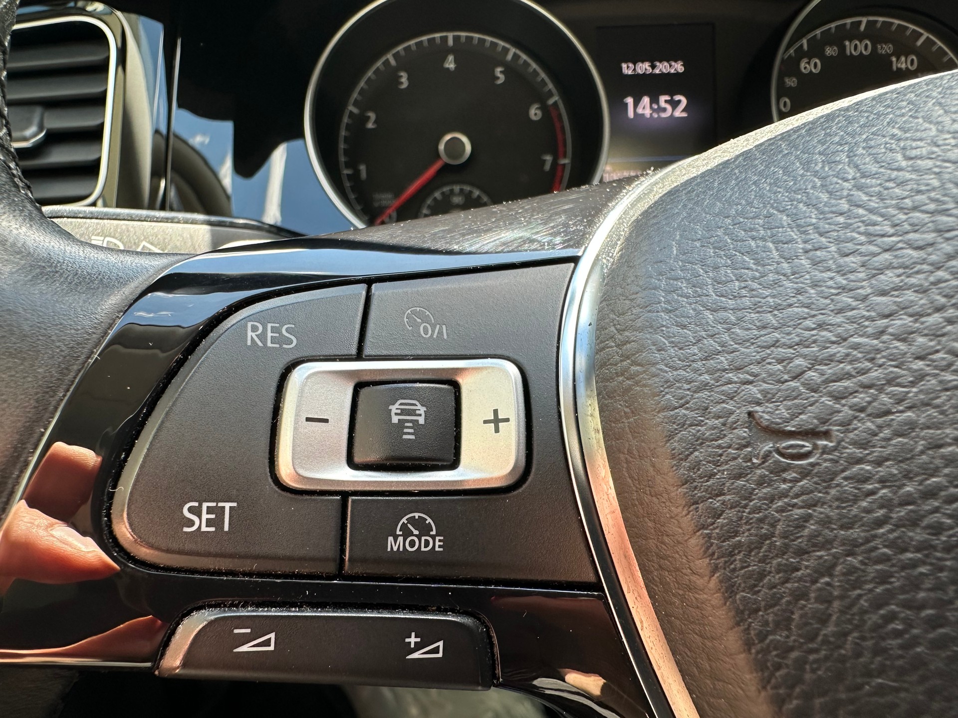 VW Golf 1.5 TSI EVO R Line DSG-image-17