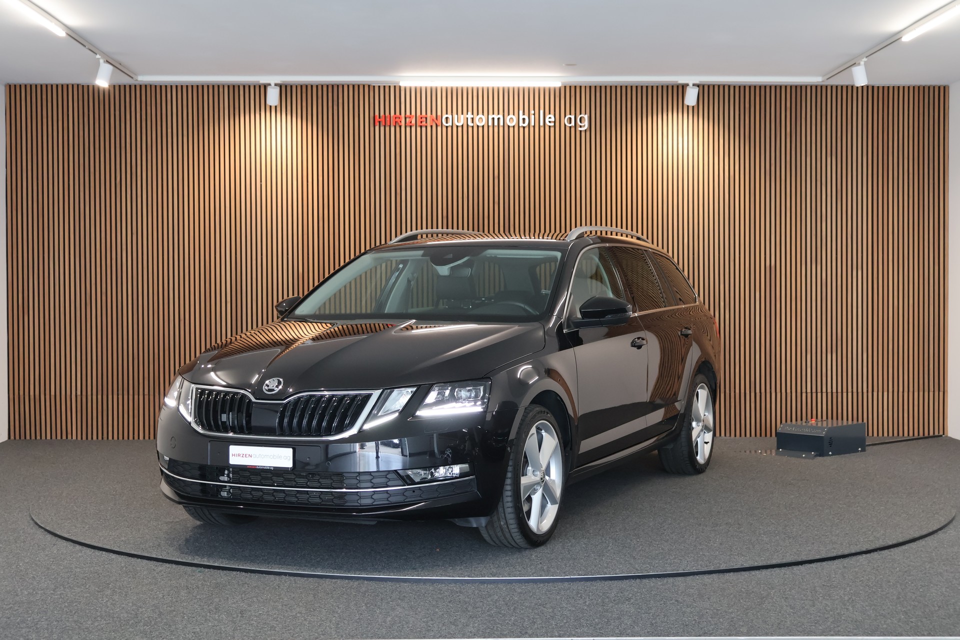 SKODA Octavia Combi 2.0 TDI Style 4x4 DSG