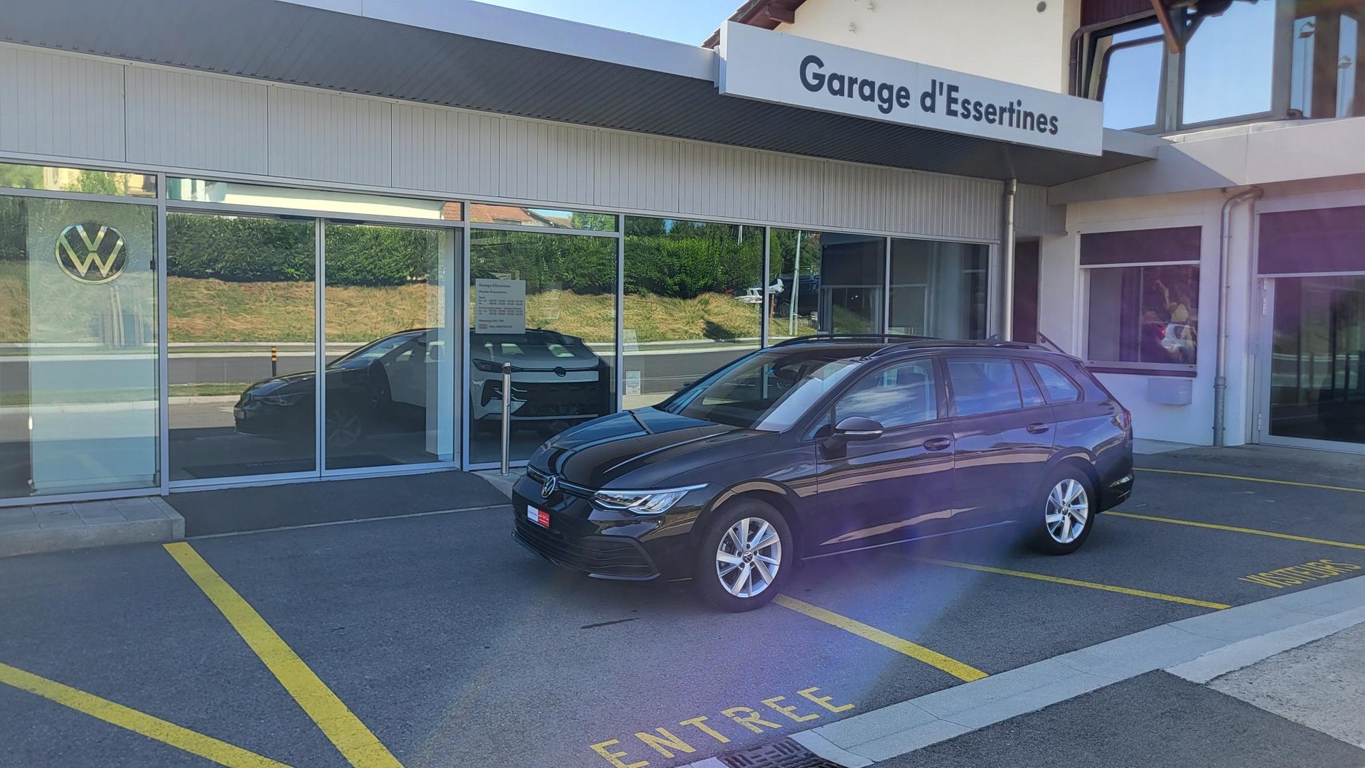 VW Golf Variant 1.0 TSI Value-showroom-element-1