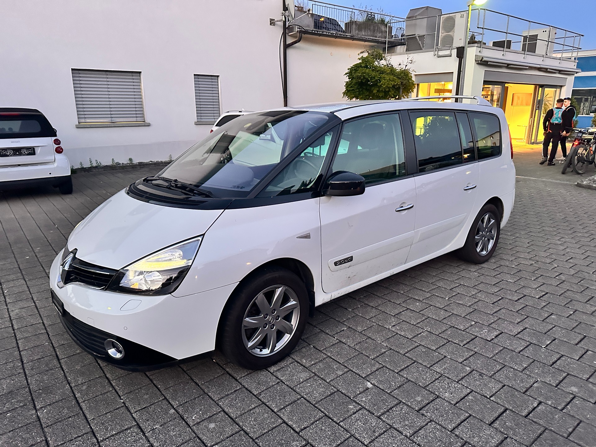 RENAULT Grand Espace 2.0 dCi Swiss Edition