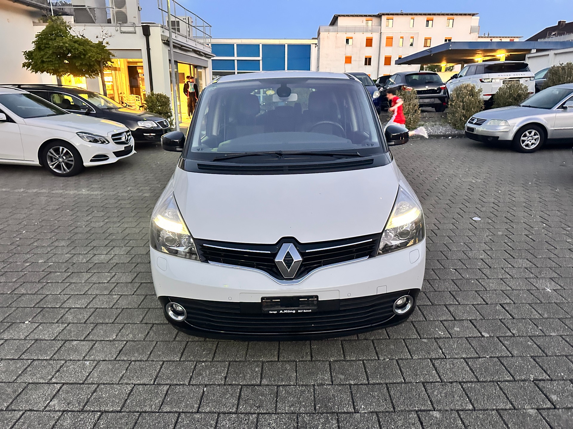 RENAULT Grand Espace 2.0 dCi Swiss Edition-image-5