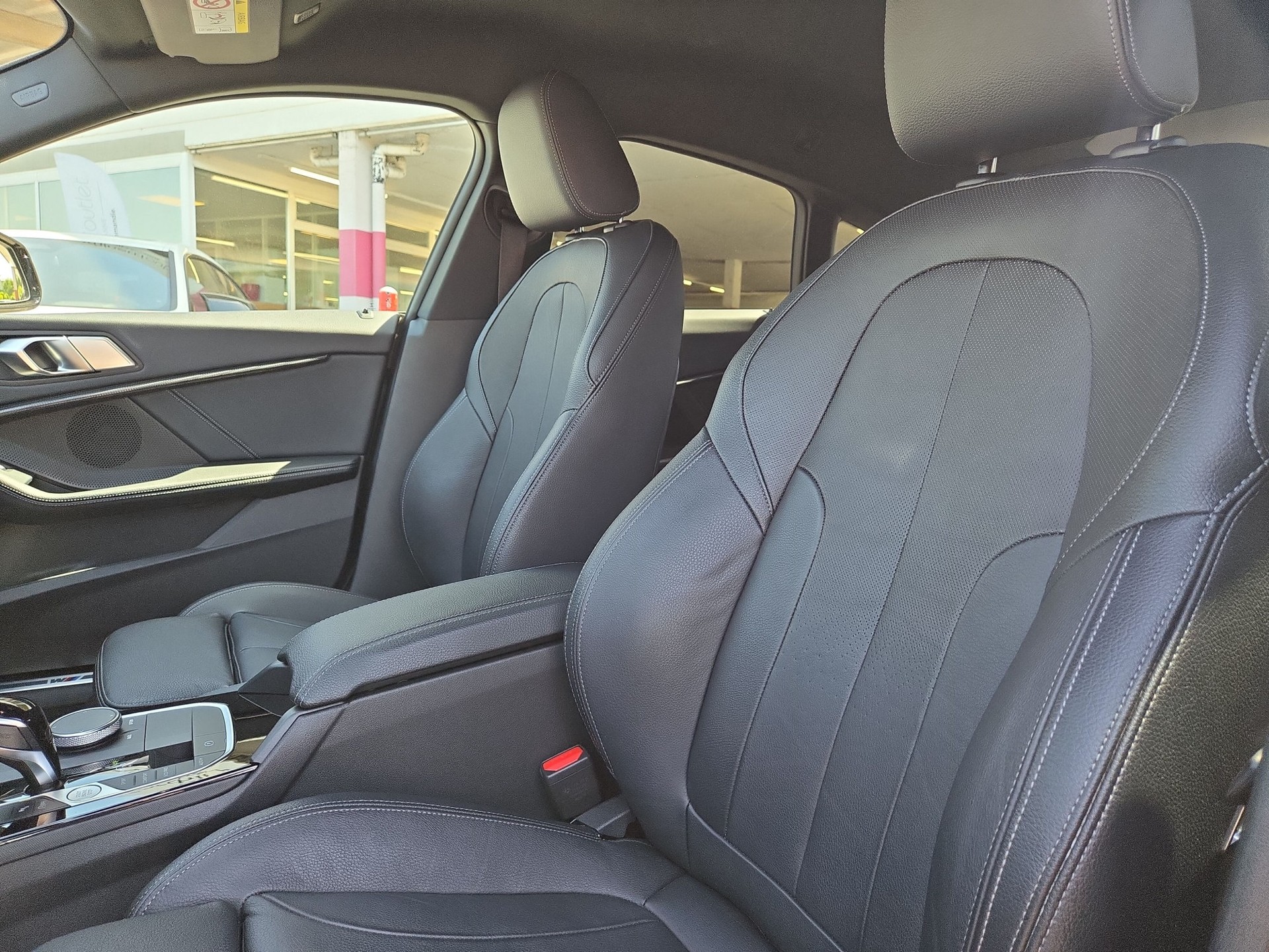 BMW 220d Gran Coupé xDrive Pure M Sport Steptronic-image-9