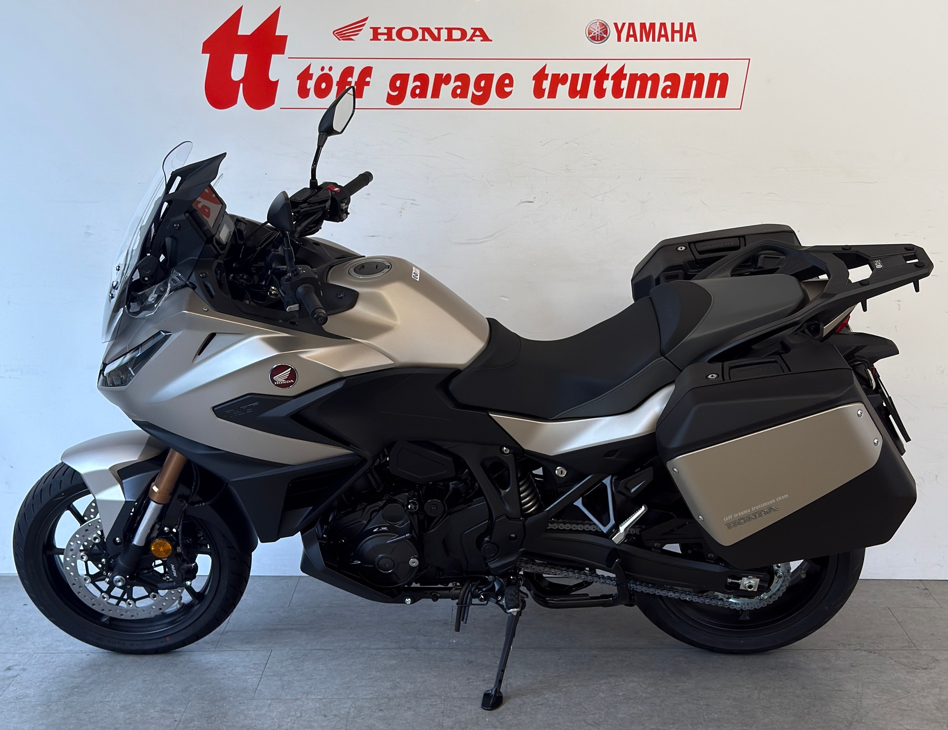 HONDA NT 1100 DCT E.S.-showroom-element-1
