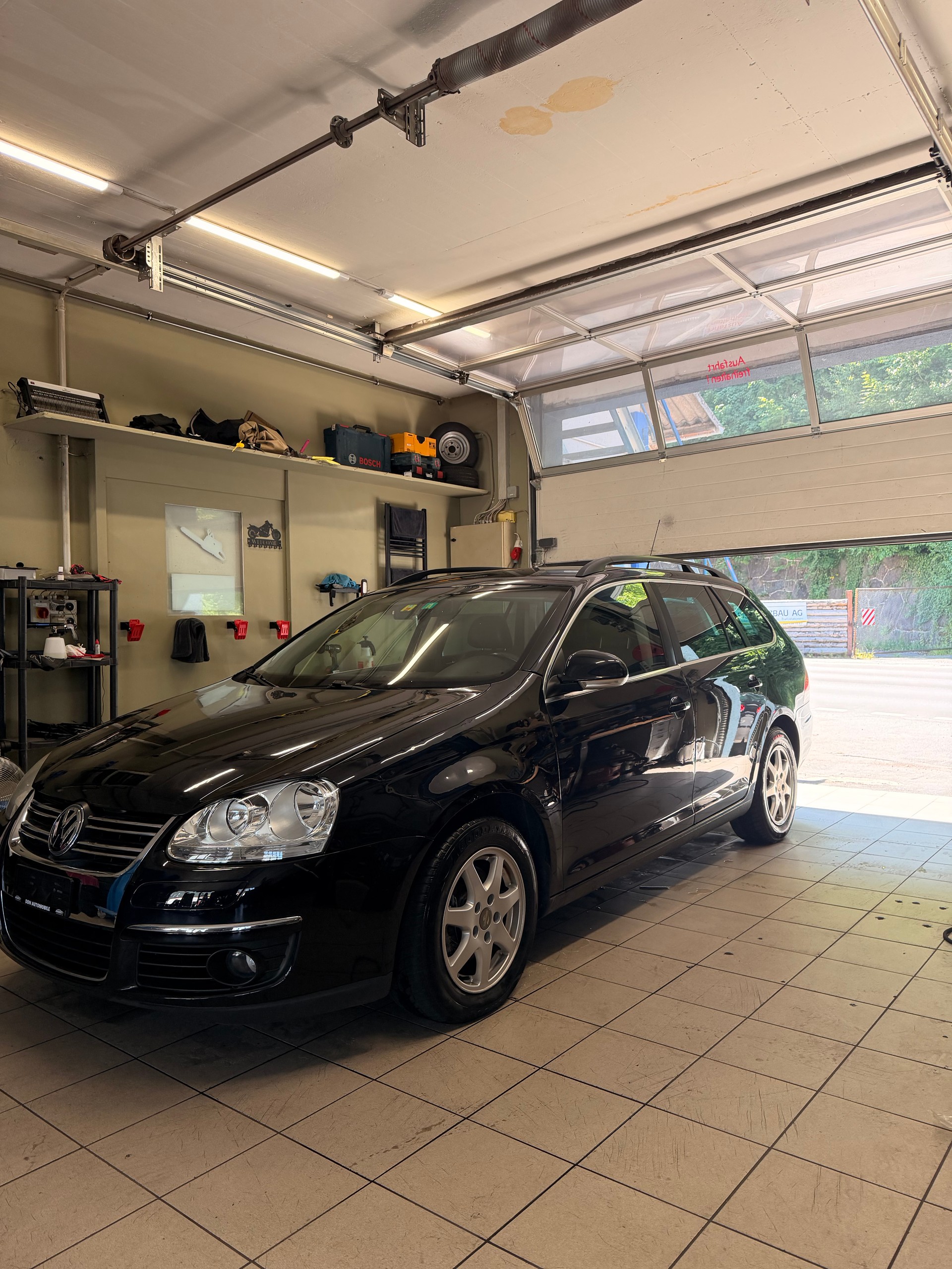 VW Golf Variant 2.0 TDI Sportline-showroom-element-1