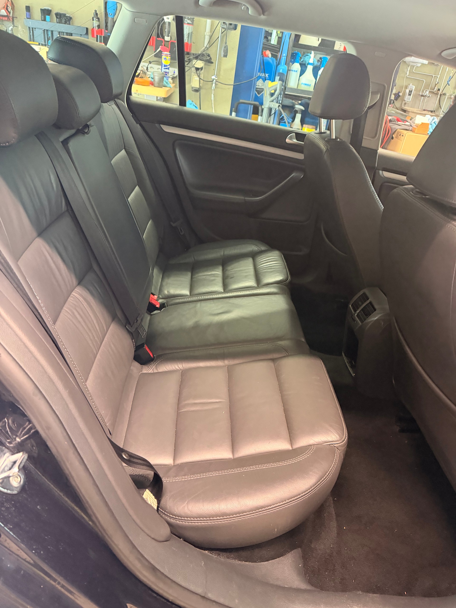 VW Golf Variant 2.0 TDI Sportline-image-5