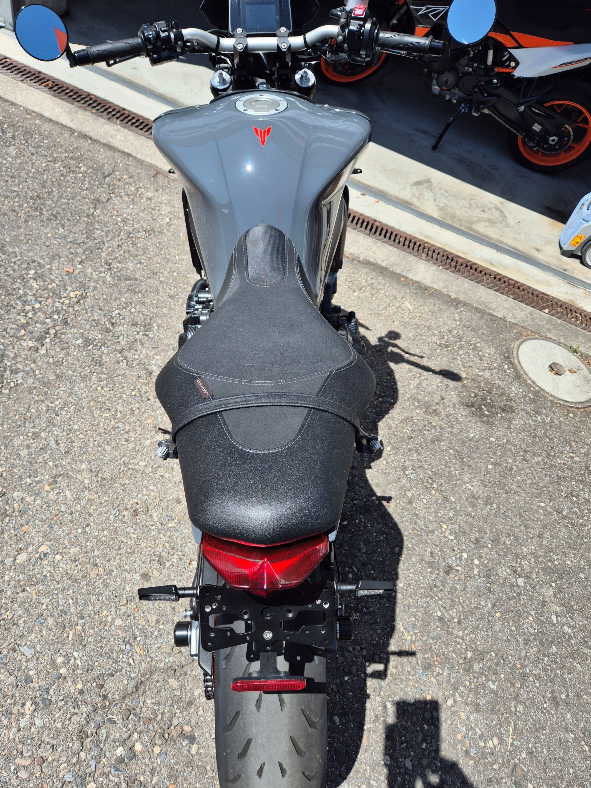 YAMAHA MT-09-image-10