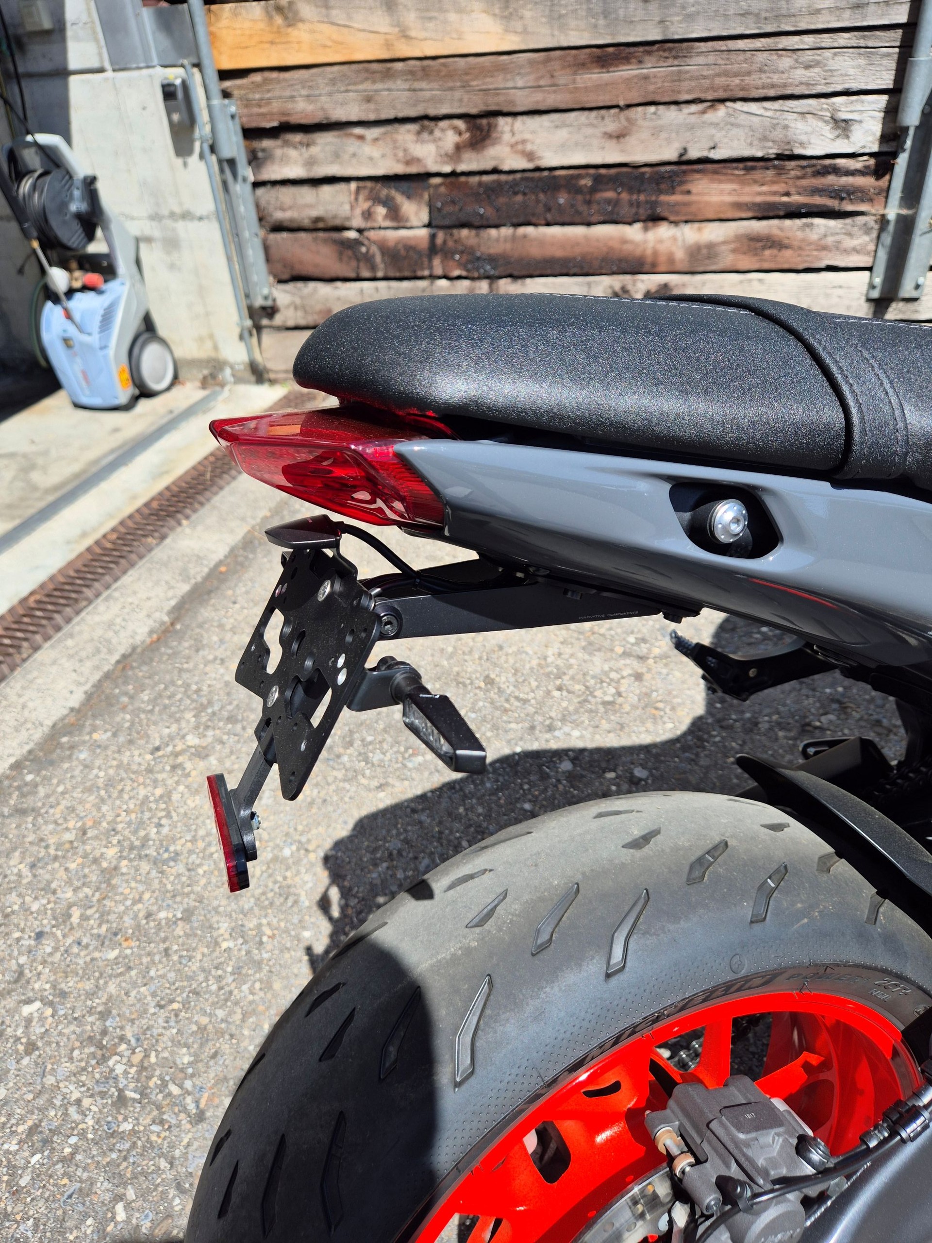 YAMAHA MT-09-image-9