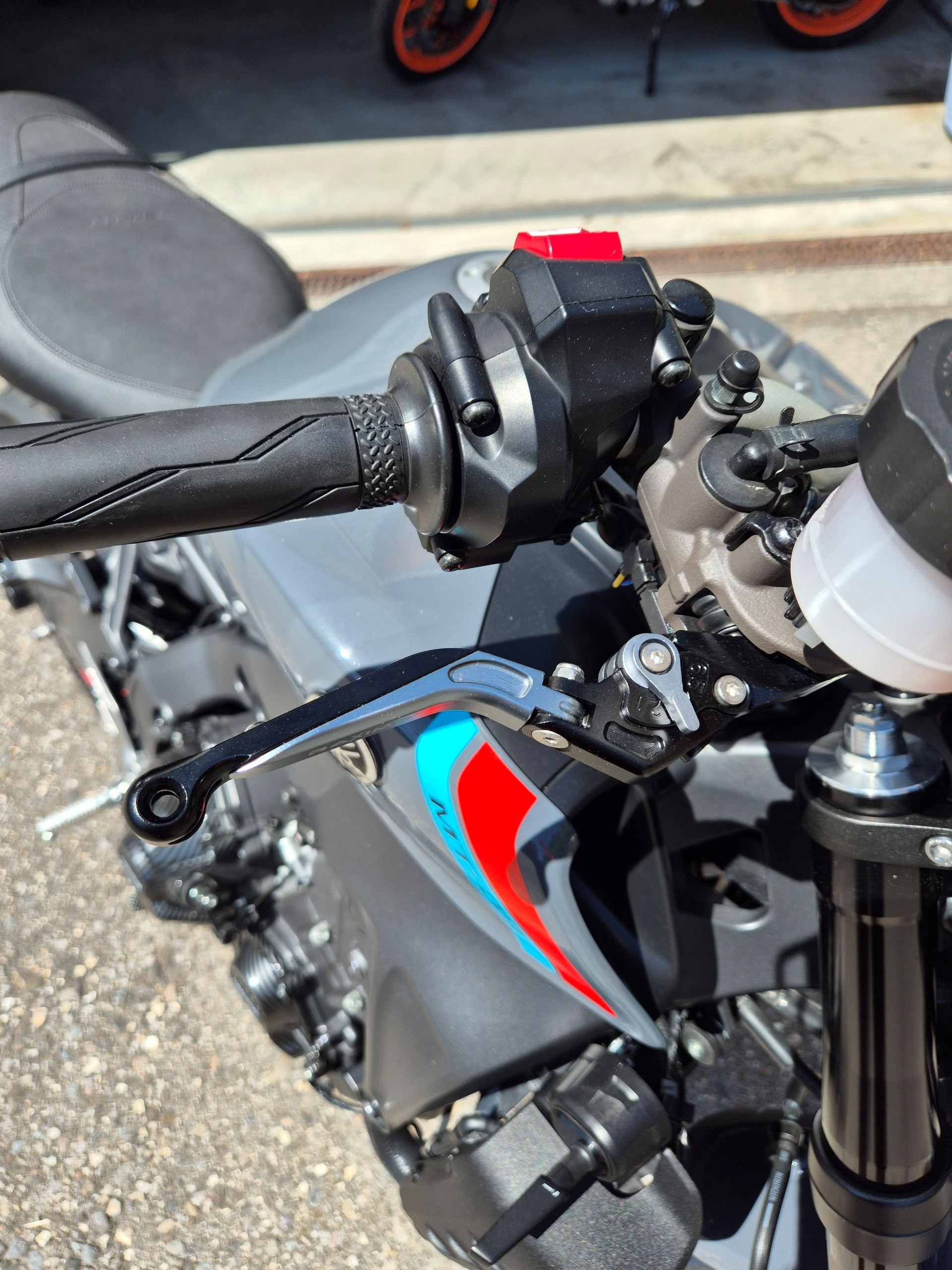 YAMAHA MT-09-image-4
