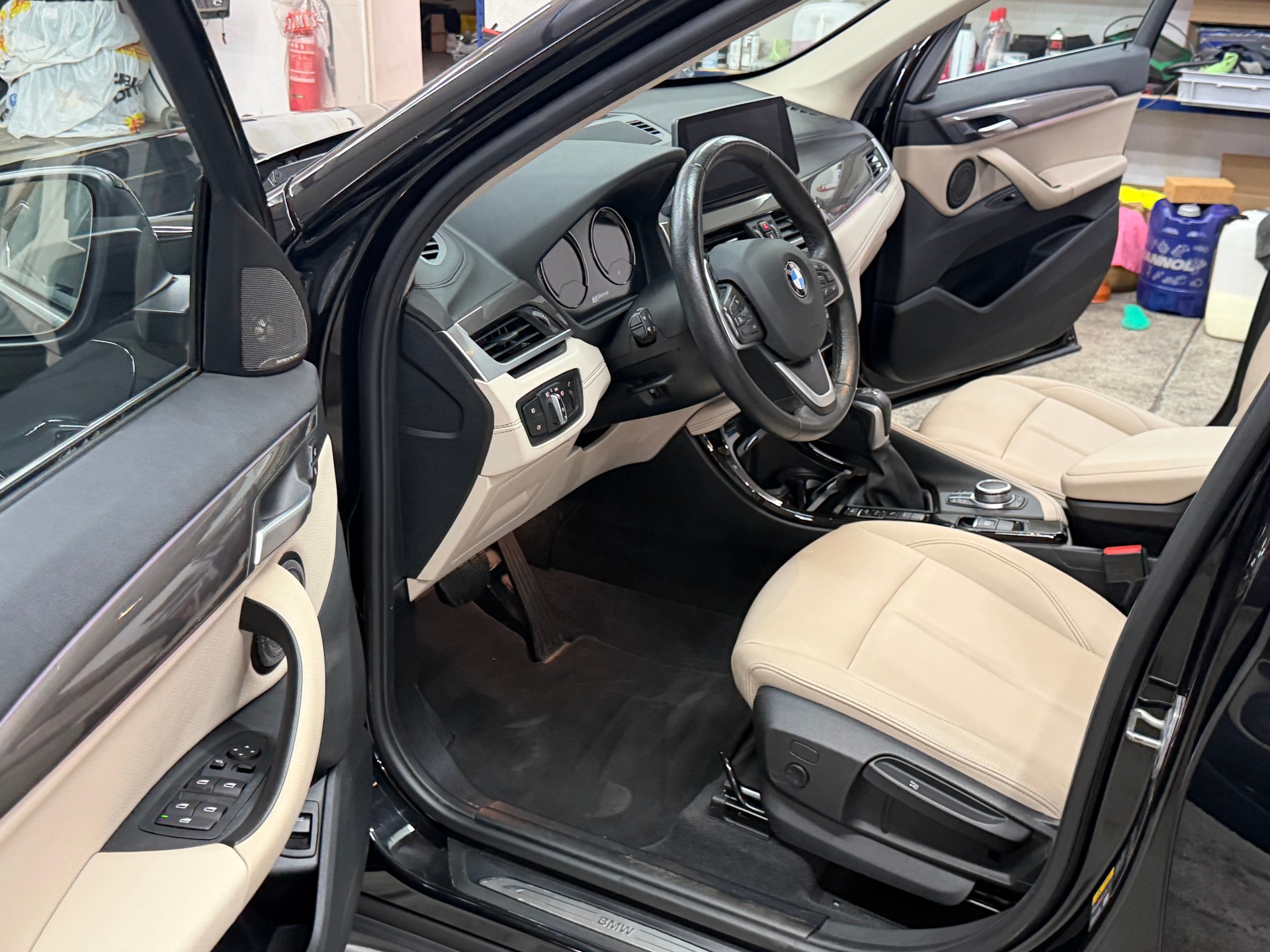BMW X1 xDrive 25e xLine Steptronic-image-8