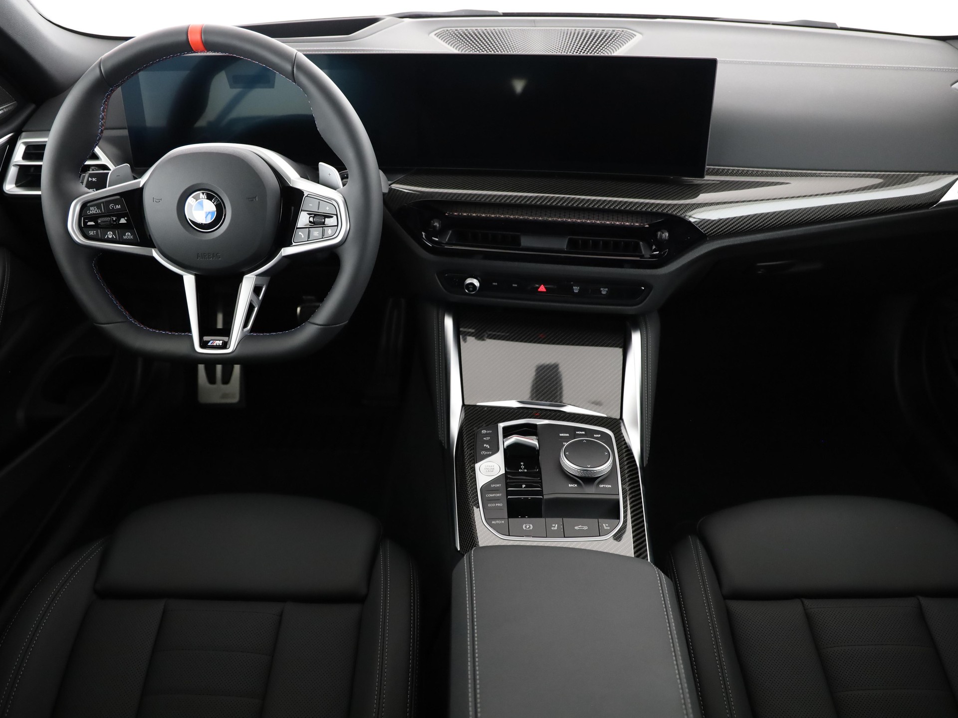 BMW M440i xDrive Gran Coupé-image-11