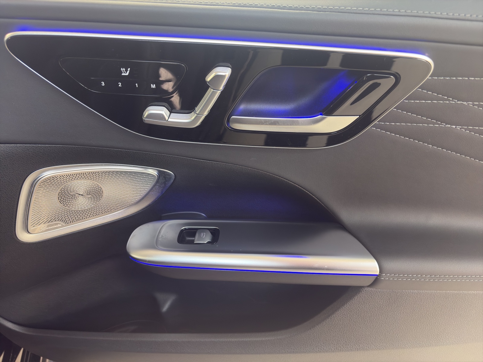 MERCEDES-BENZ C 300 4M AMG Line-image-10