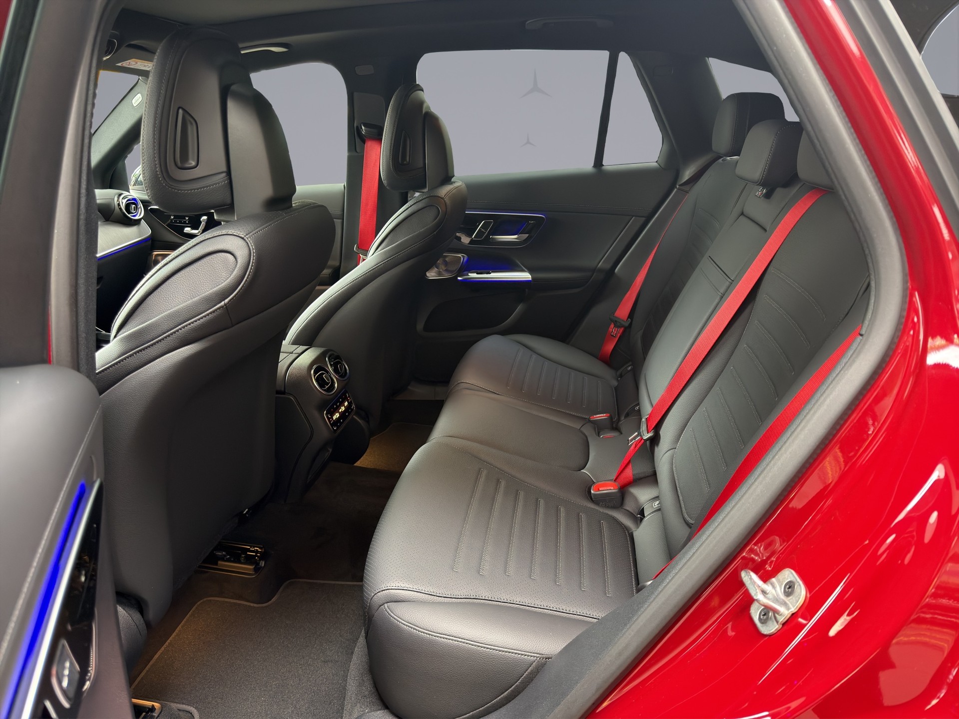 MERCEDES-BENZ GLC 220 d AMG Line 4matic-image-10