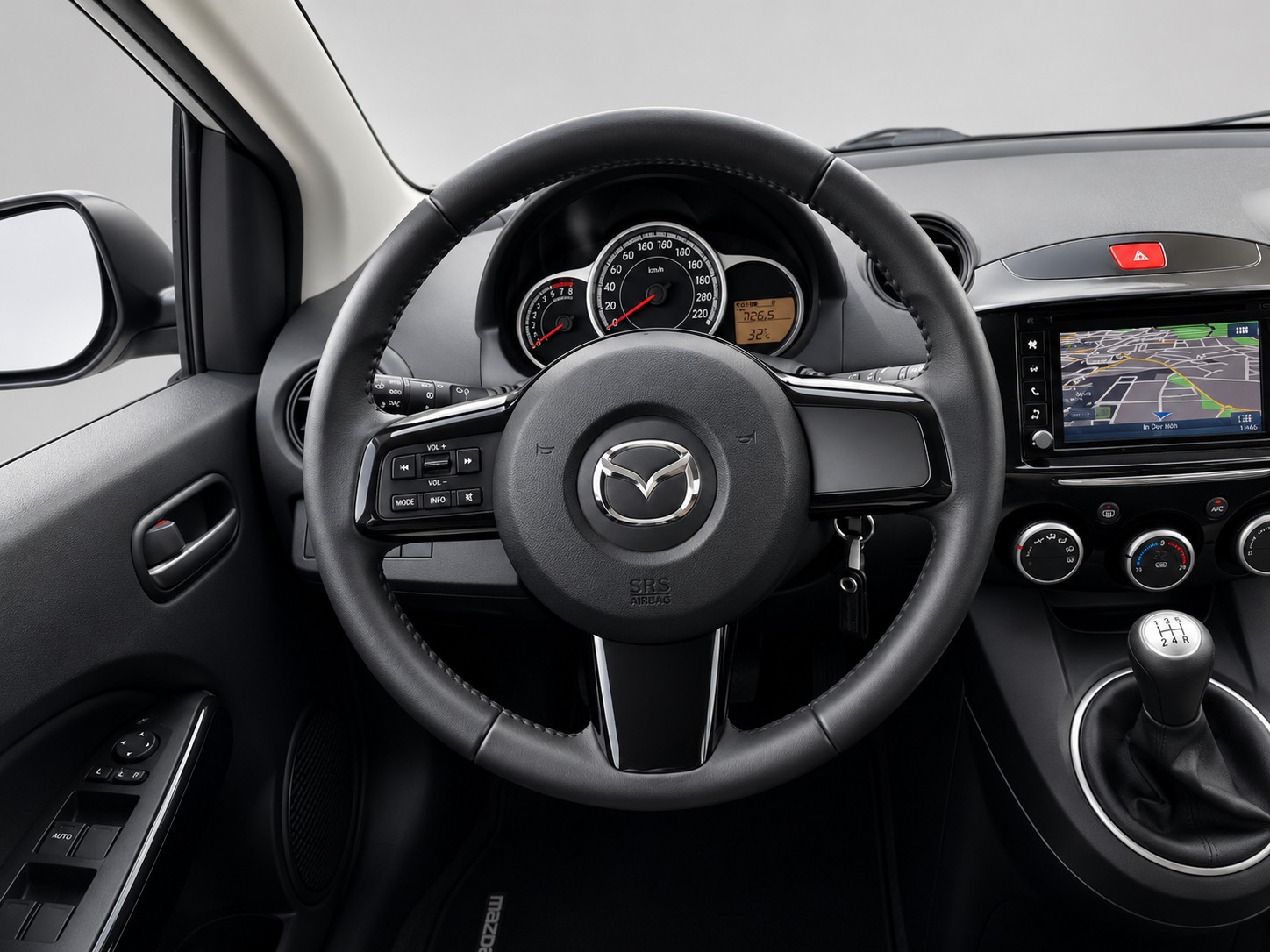 MAZDA 2 1.3i 16V Exclusive-image-10