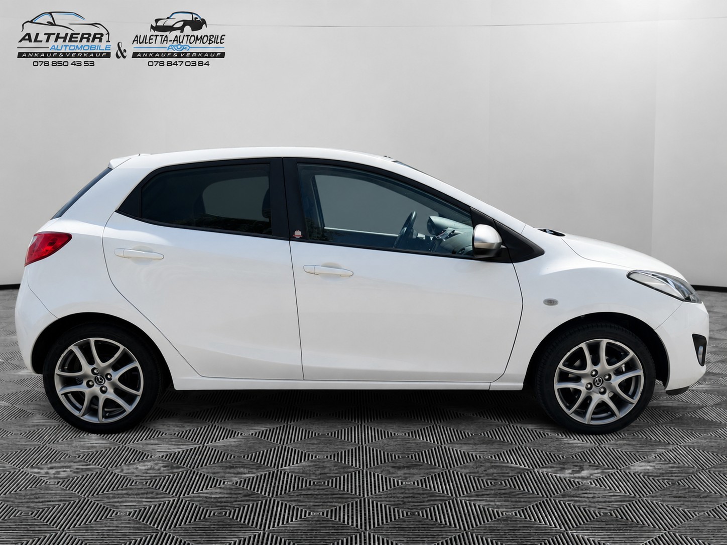 MAZDA 2 1.3i 16V Exclusive-image-4
