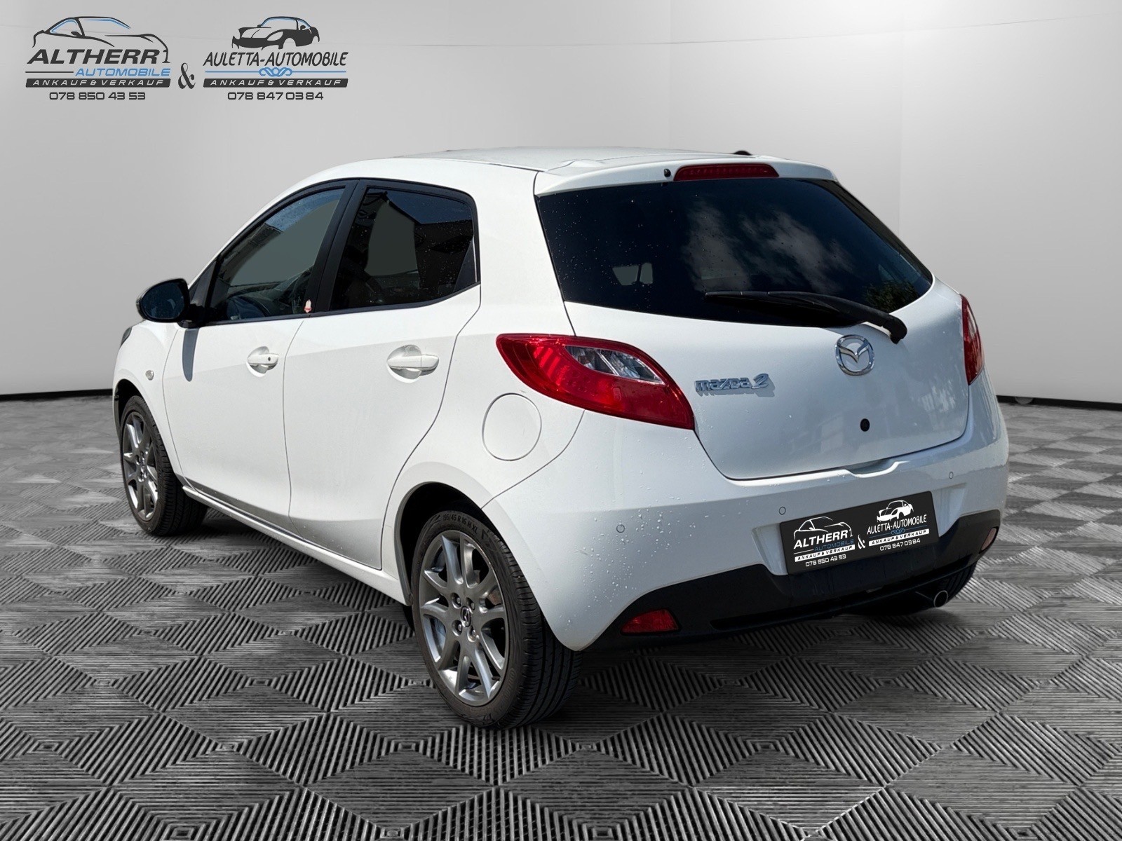 MAZDA 2 1.3i 16V Exclusive-image-6