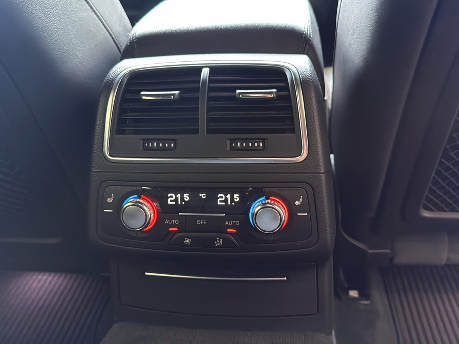 AUDI A6 allroad 3.0 BiTDI V6 quattro tiptronic-image-23